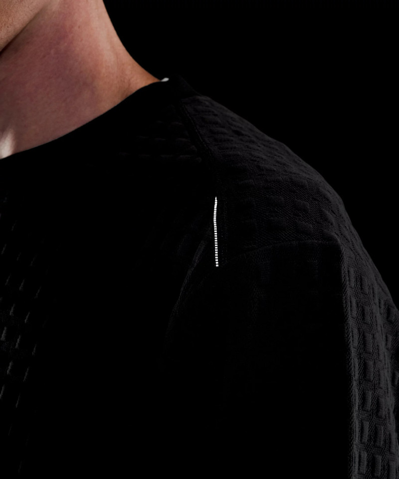 3D Waffle-Knit Jacquard Pullover 8