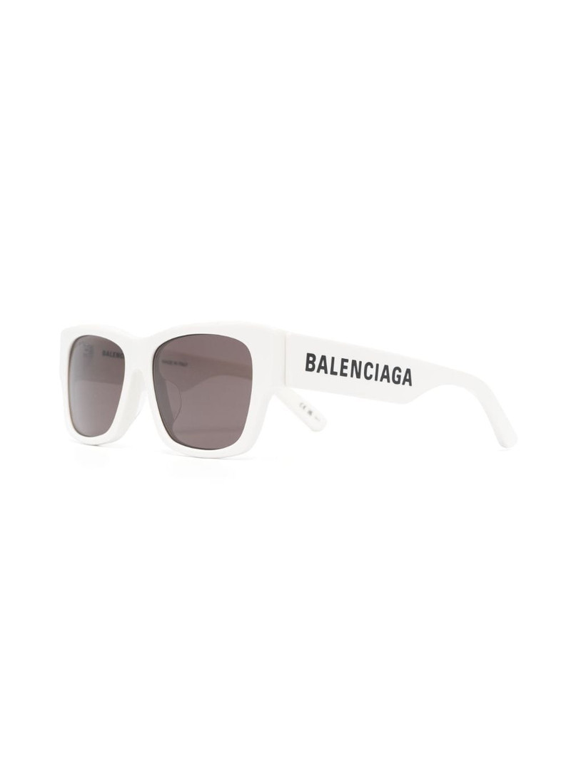 BALENCIAGA logo-engraved square-frame sunglasses outlook