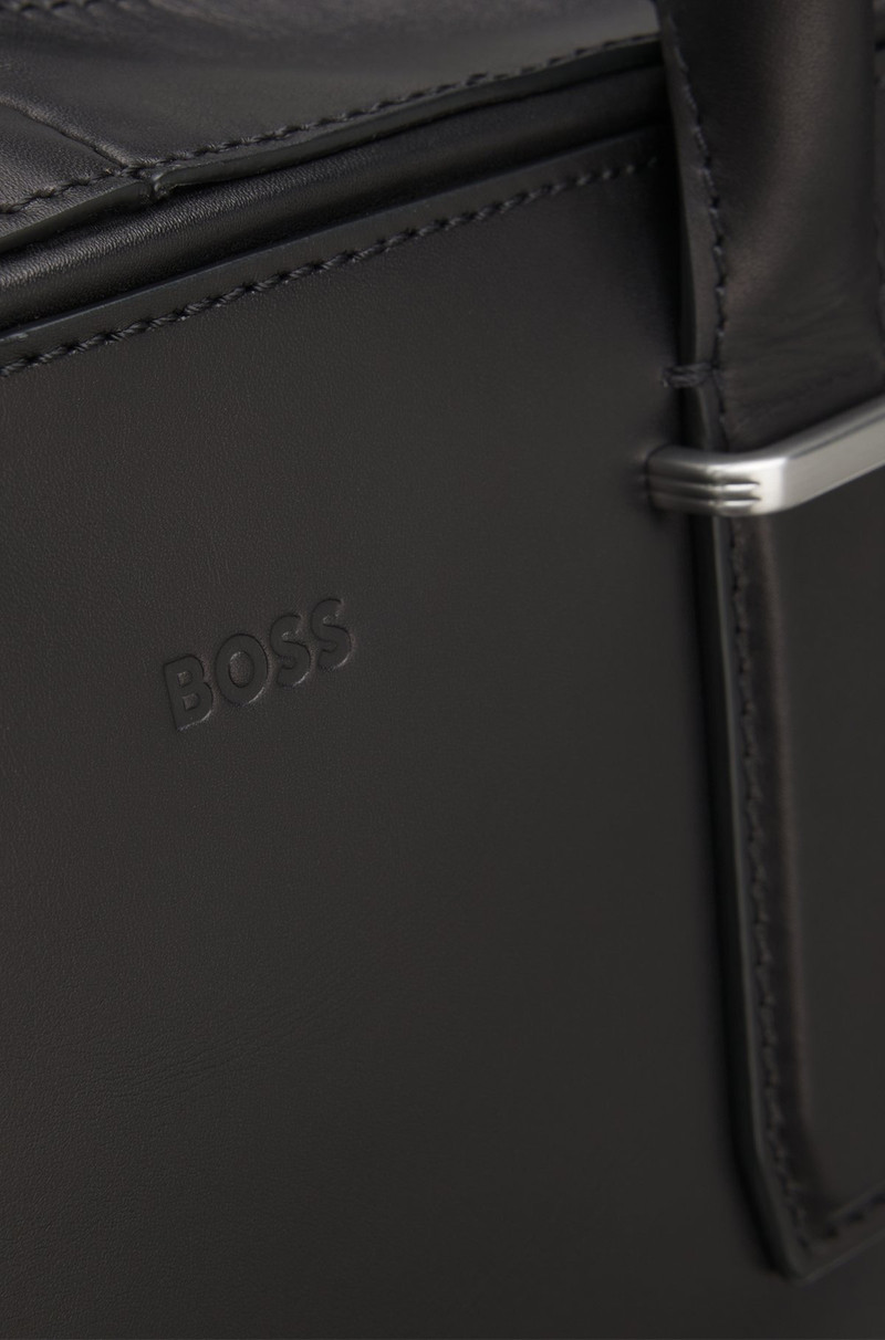 RUNWAY HOLDALL IN LEATHER WITH EMBOSSED LOGO 7