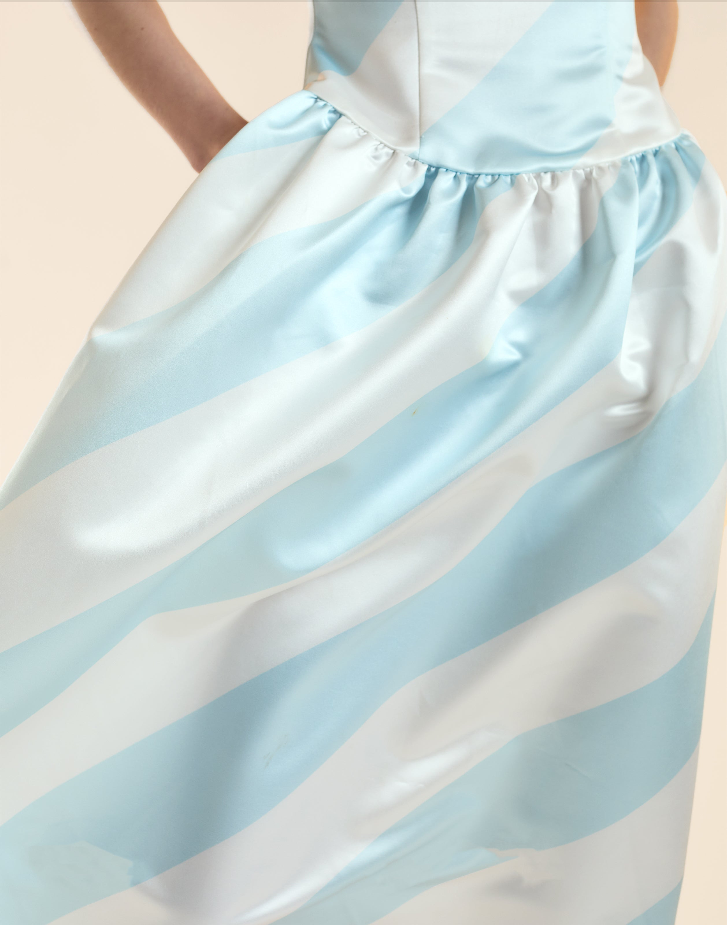 Genevive Satin Midi Dress - 5