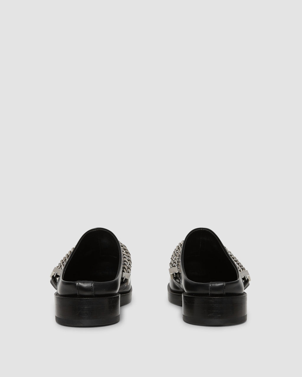 FORMAL CLOG W  CHAIN - 5