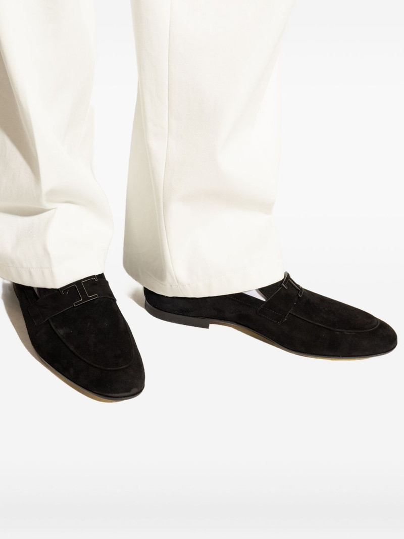 Tod's logo-plaque suede loafers outlook