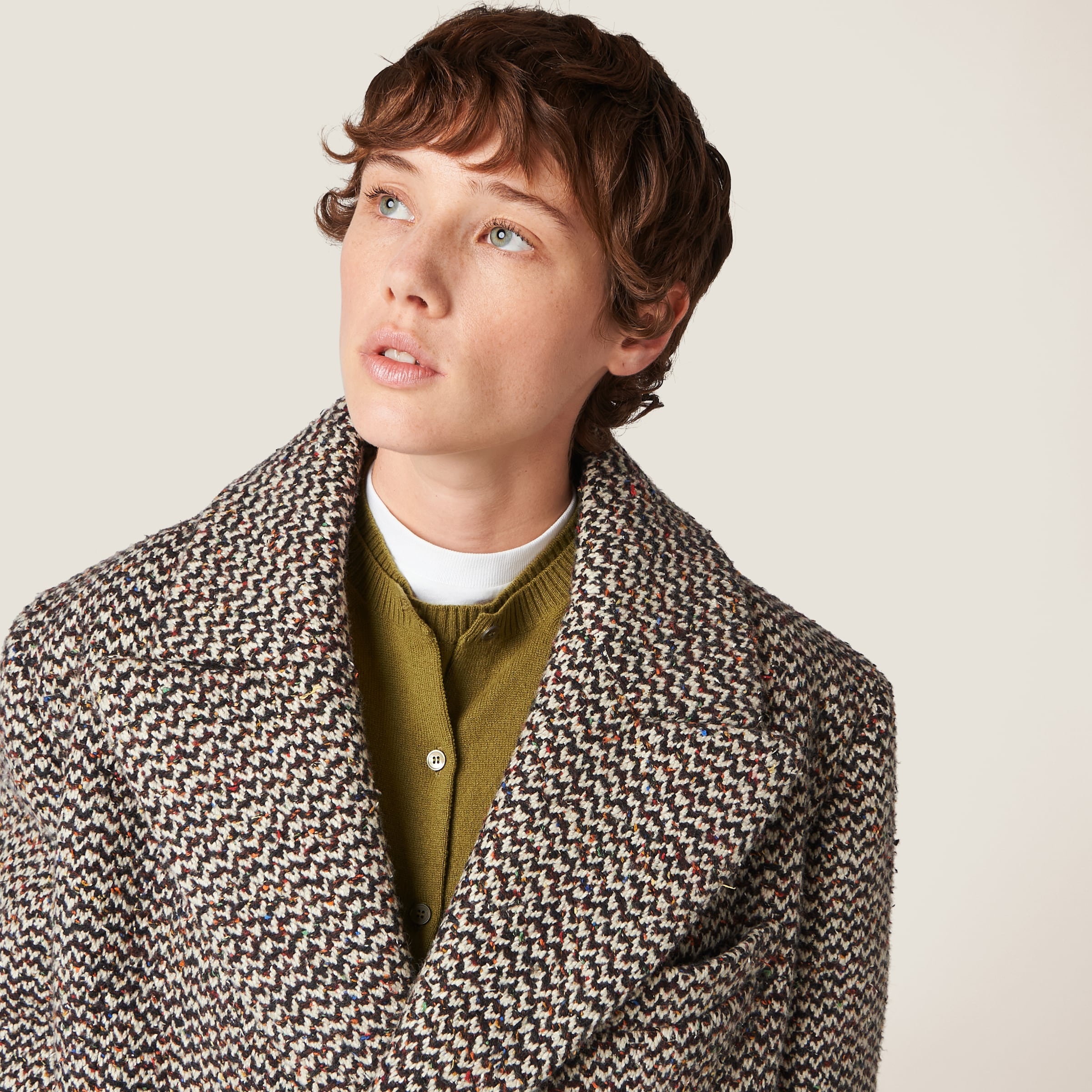 Double-breasted bouclé coat - 4