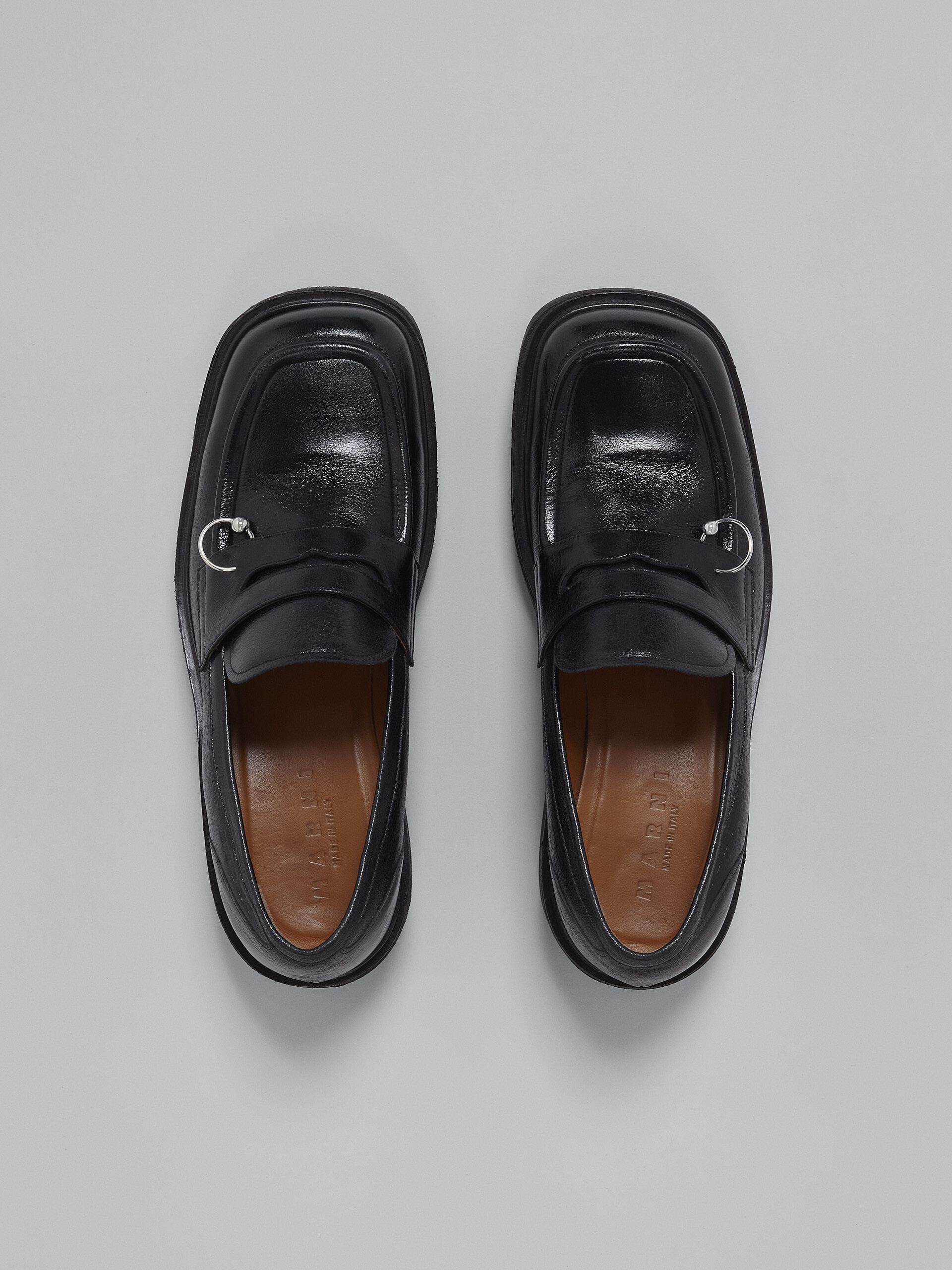 BLACK SHINY LEATHER MOCCASIN - 4