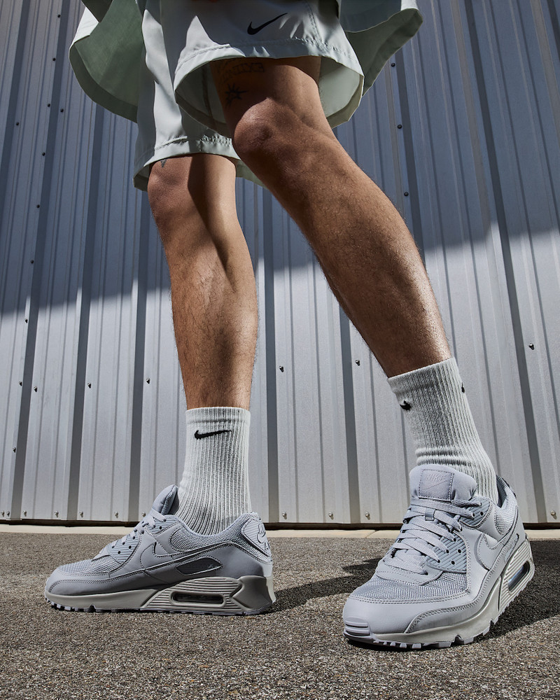 Nike Nike Air Max 90 Men's Shoes outlook