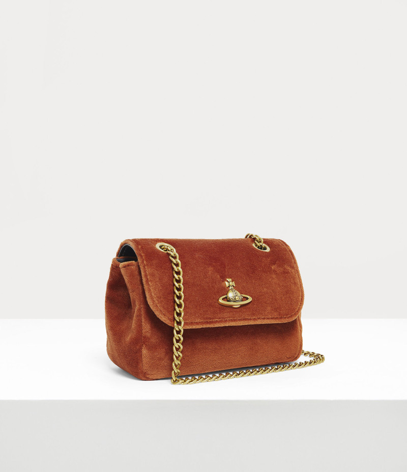 SMALL PURSE WITH CHAIN 4