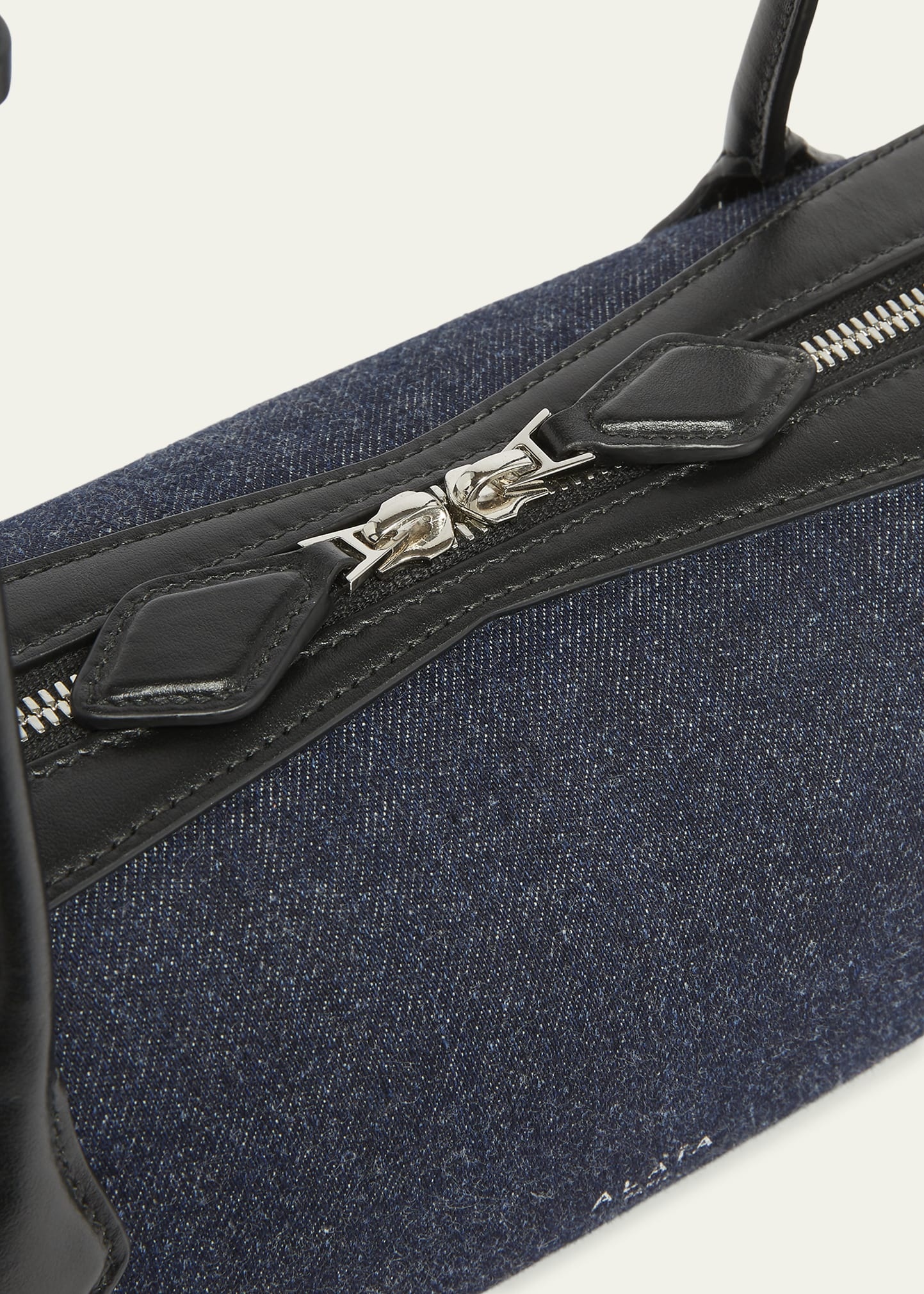 Le Teckel Medium Shoulder Bag in Denim - 5