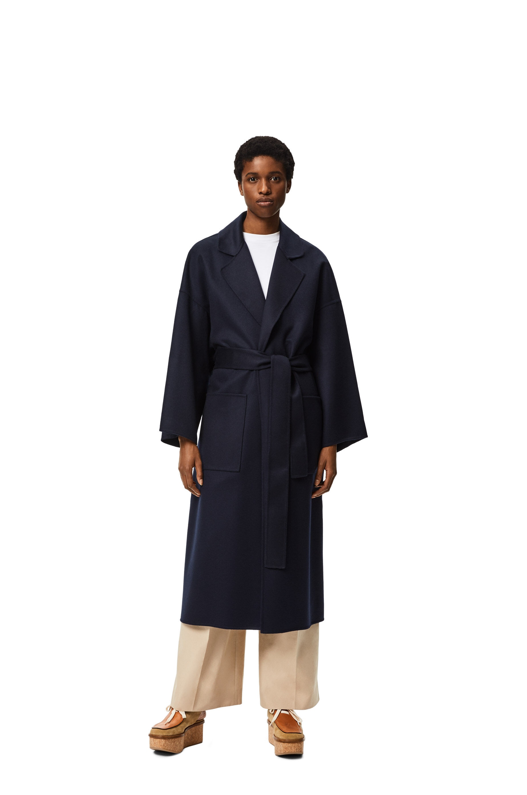 Oversize belted coat in wool and cashmere - 3