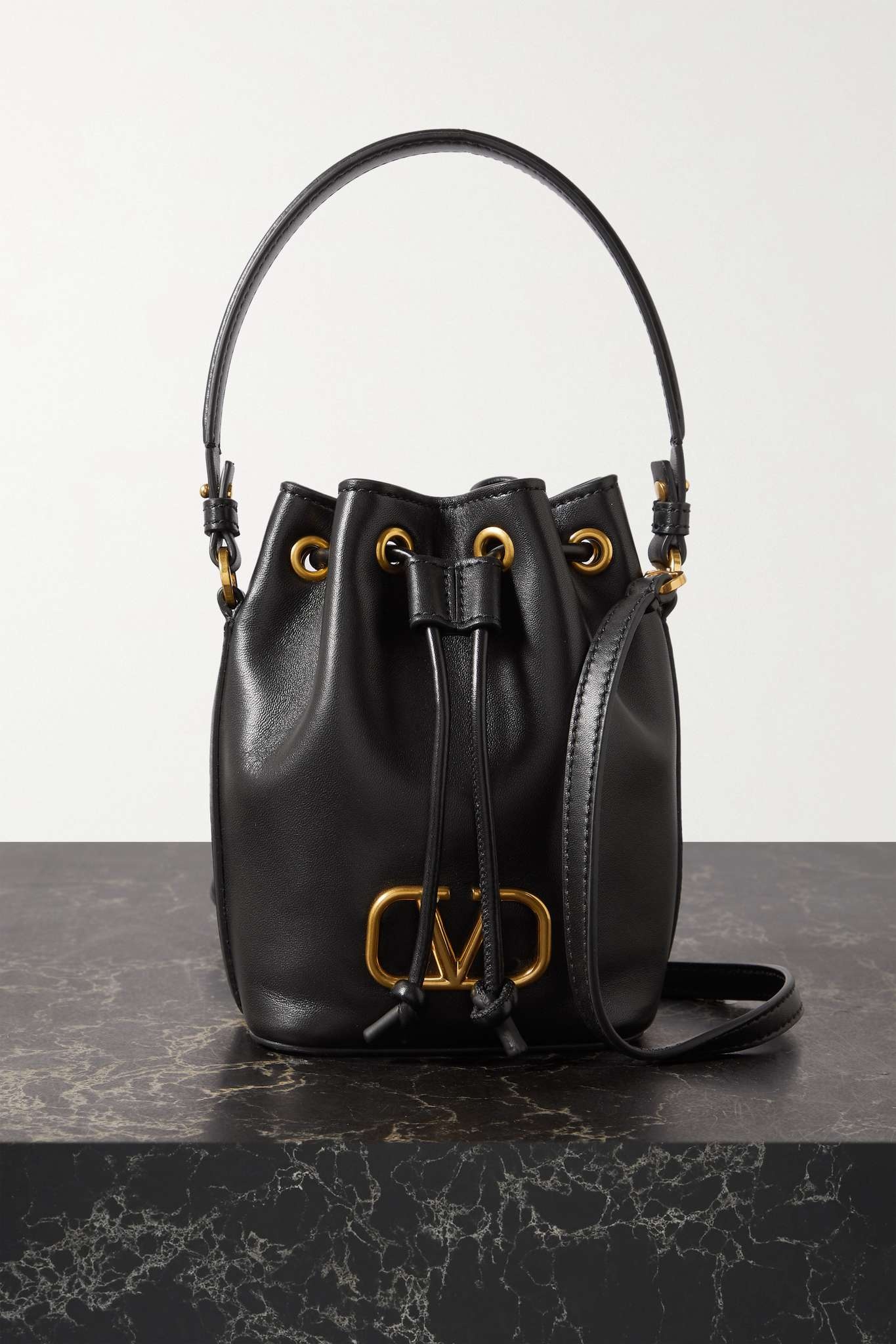 VALENTINO(ヴァレンティノ) Small Embellished Bucket Bag Valentino Garavani Carry Secrets Small embellished bucket