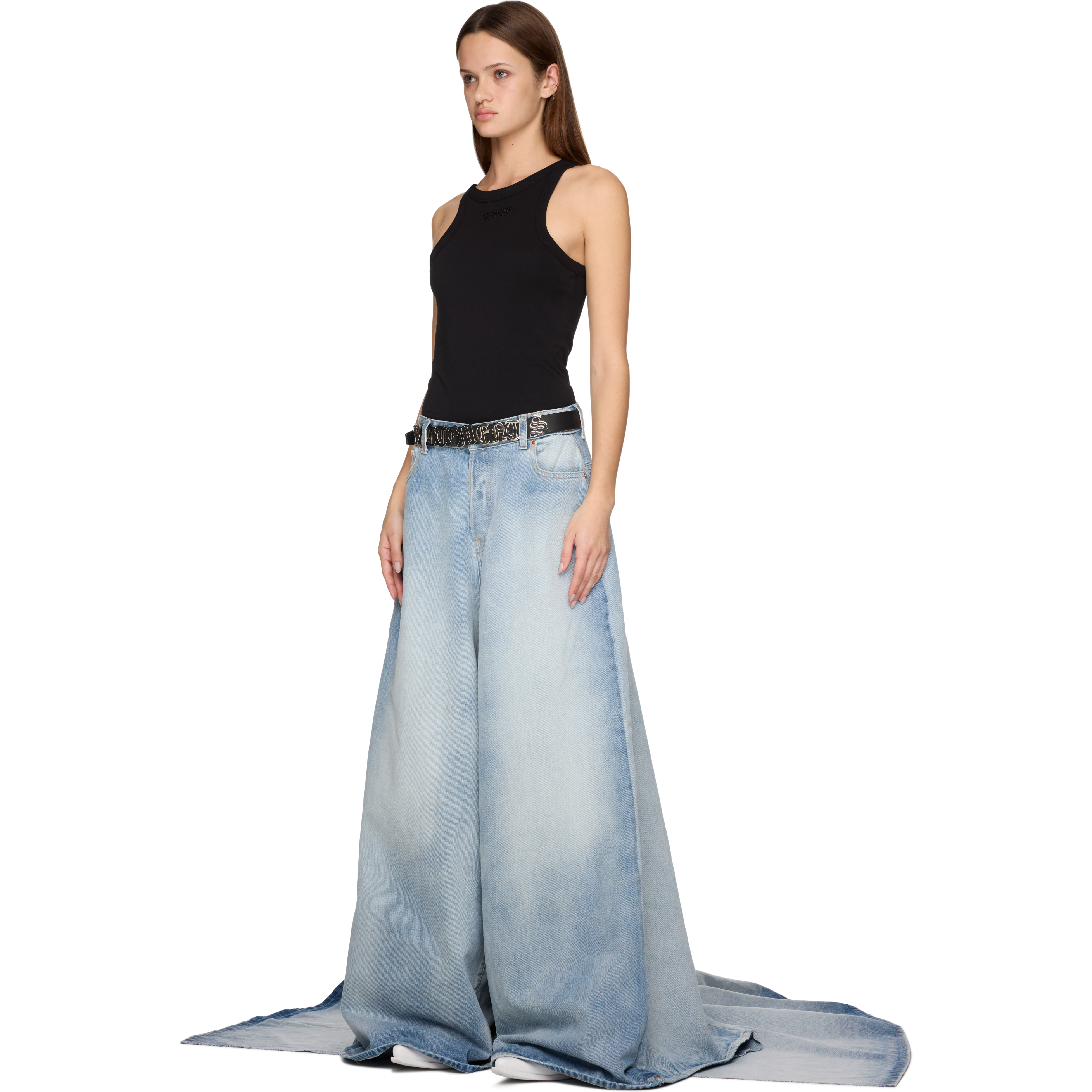 Red Carpet Train Jeans - 2