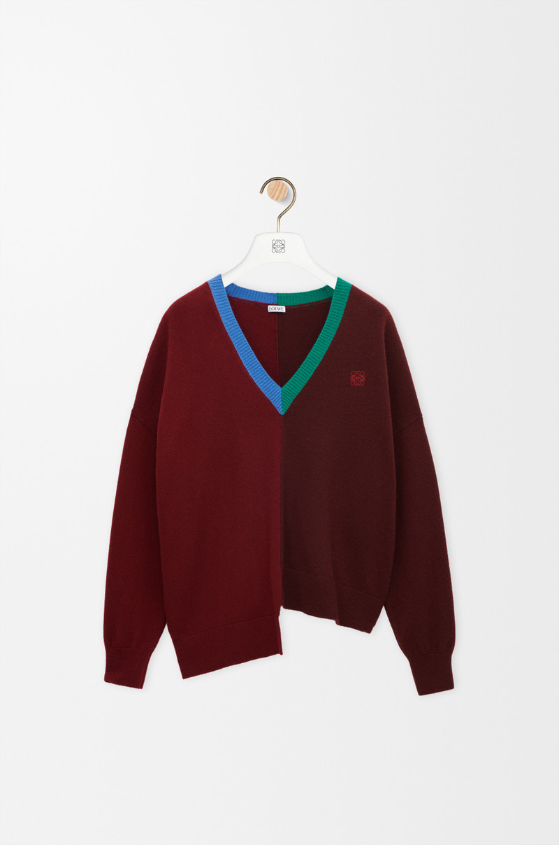 Asymmetric sweater in wool 1