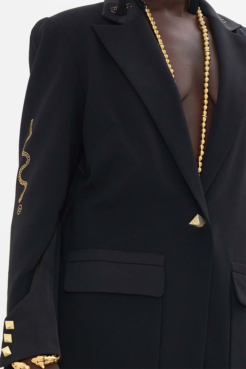 JACKET WITH SLEEVE CUT OUT DETAIL 6