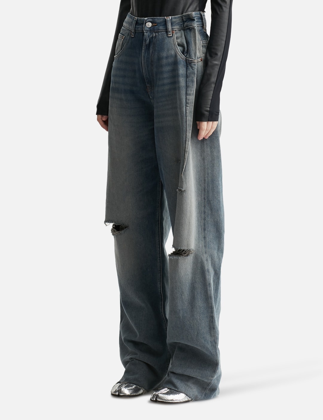 MM6 Maison Margiela AGED DENIM JEANS | hbx | REVERSIBLE