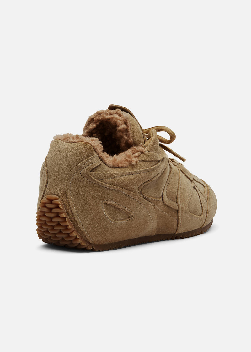 Slow Shearling Runner 3