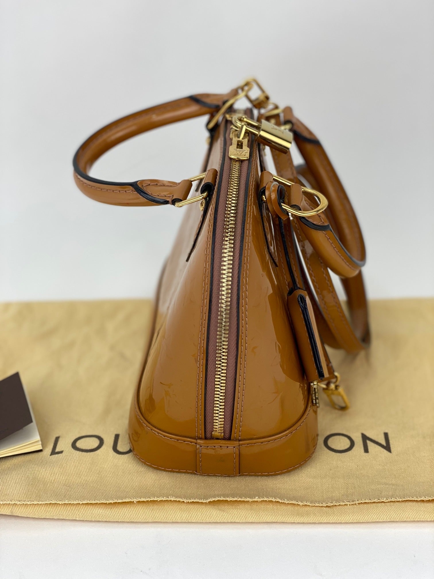 Louis Vuitton Beige Poudre Monogram Vernis Alma GM Bag Louis Vuitton