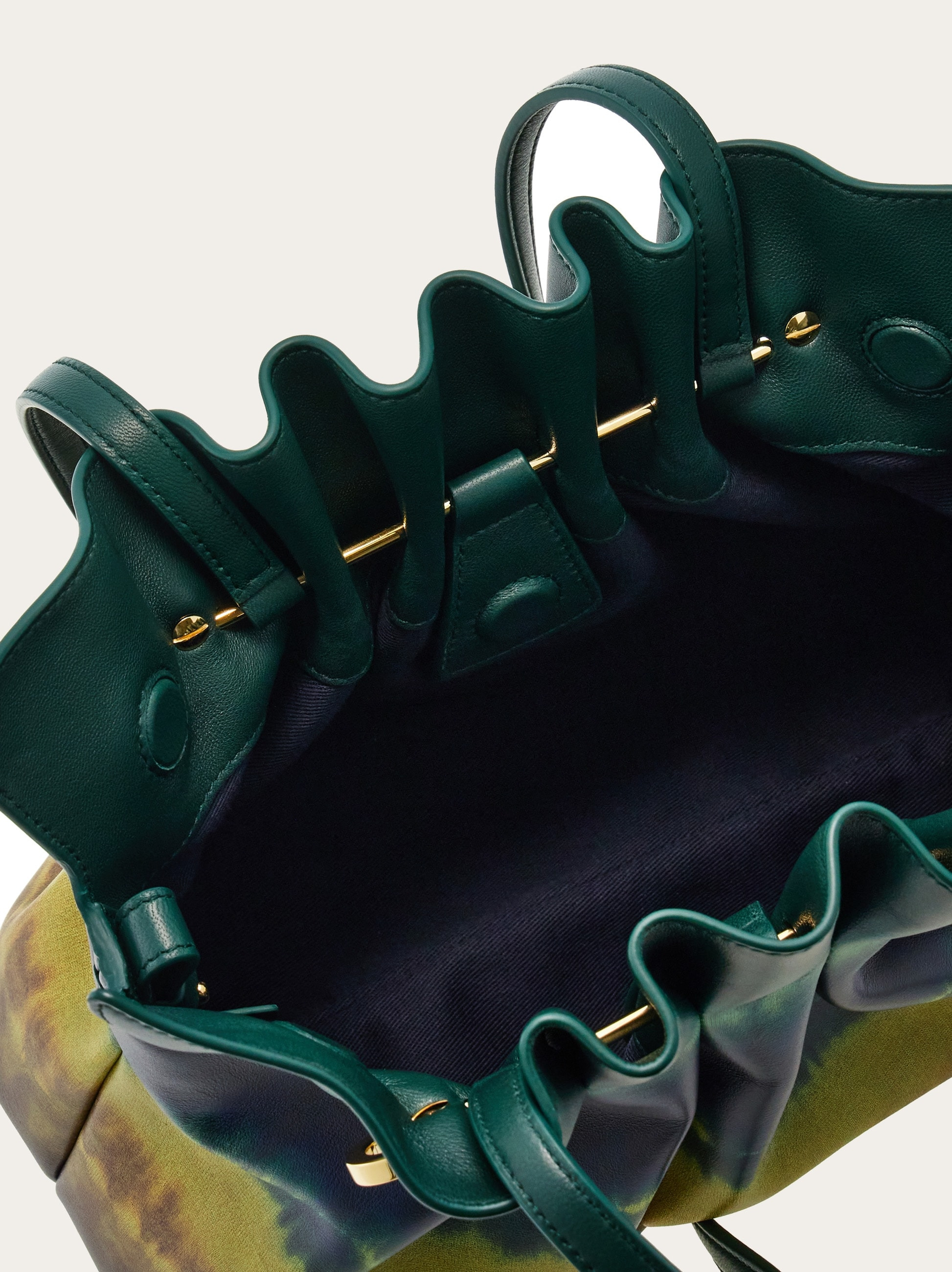 Ferragamo Soft-bag (S) - 6
