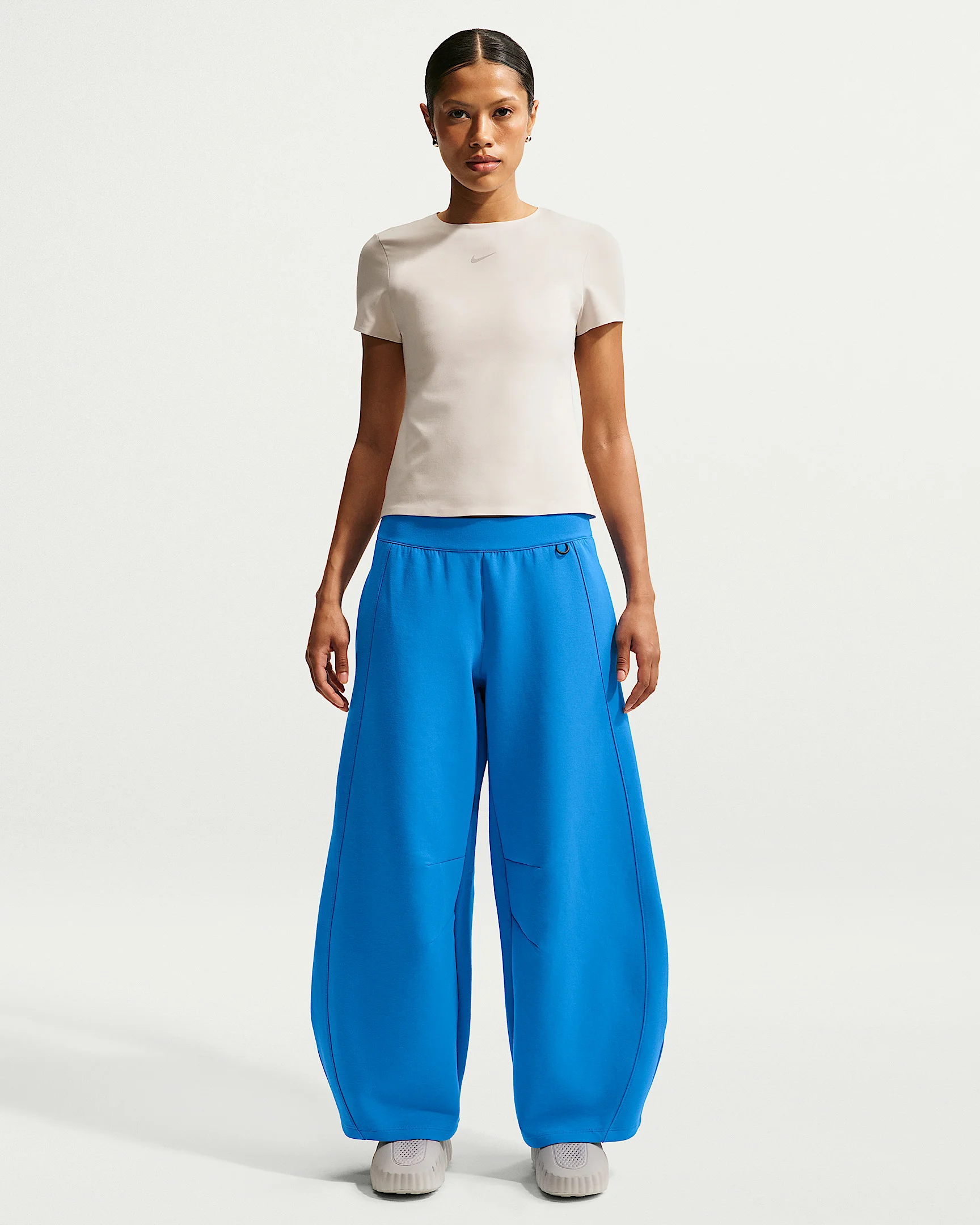 Nike 24.7 ImpossiblySoft Women's High-Waisted Wide-Leg Pants - 1