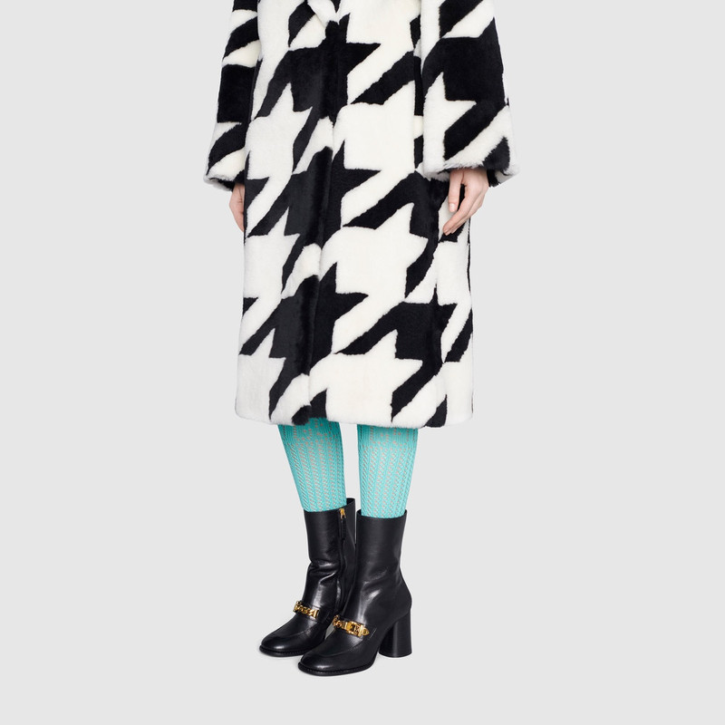 Women's ankle boot with chain 6