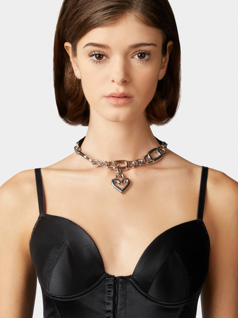 Roger Vivier Heart Necklace outlook