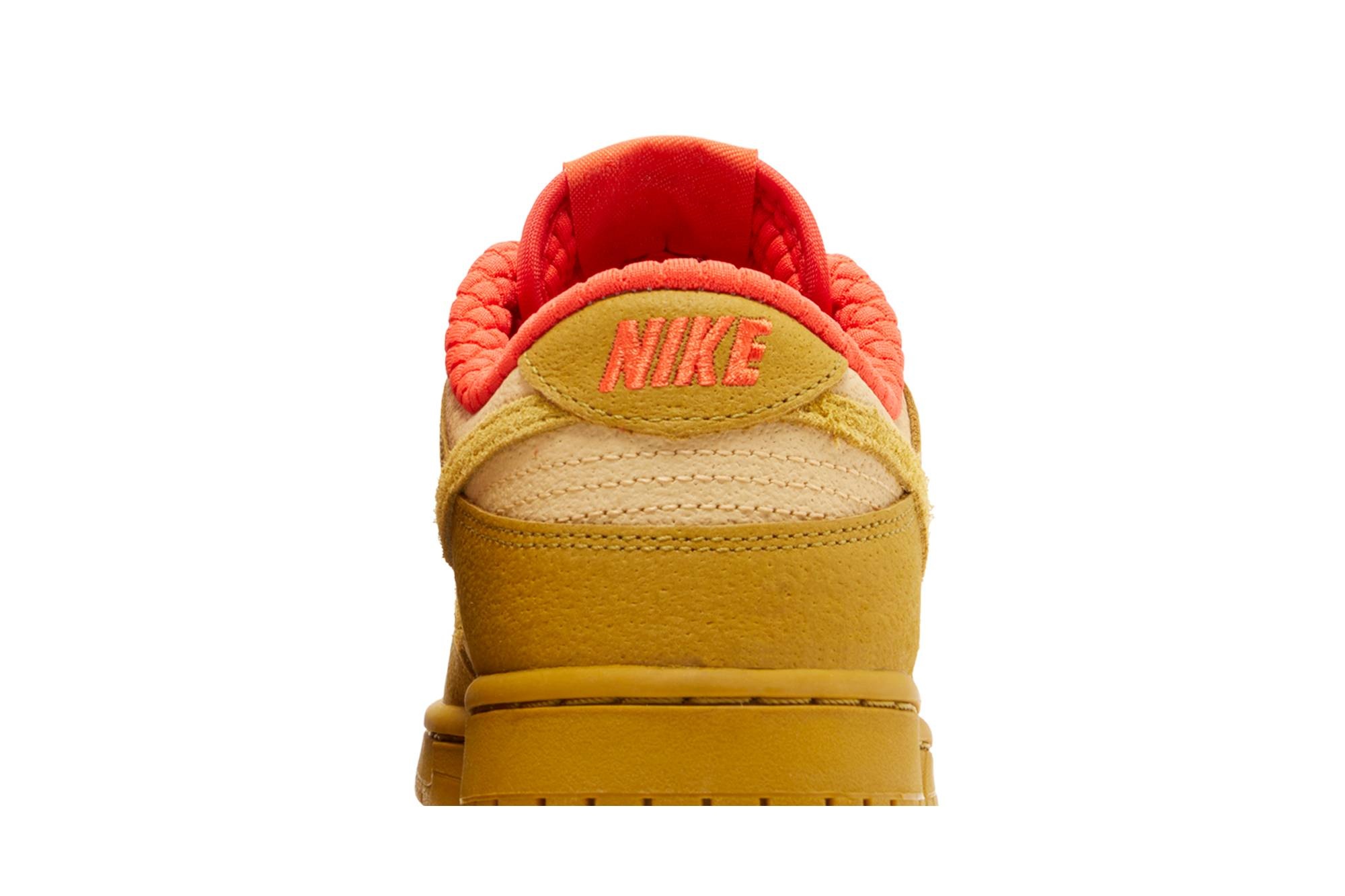 Wmns Dunk Low 'Bronzine Picante Red' - 7