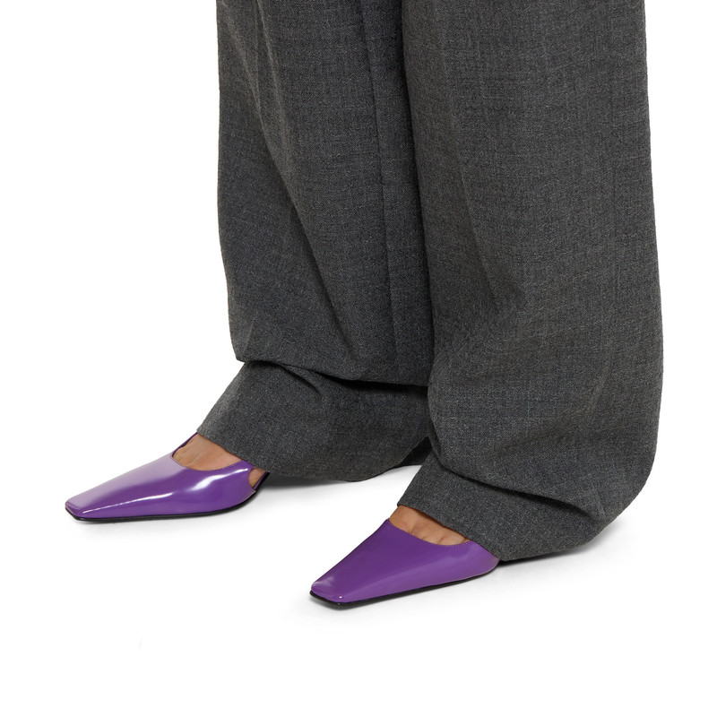 GUCCI Women's slingback with crystal logo outlook