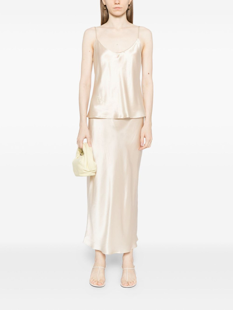 Reformation Kelsey set outlook