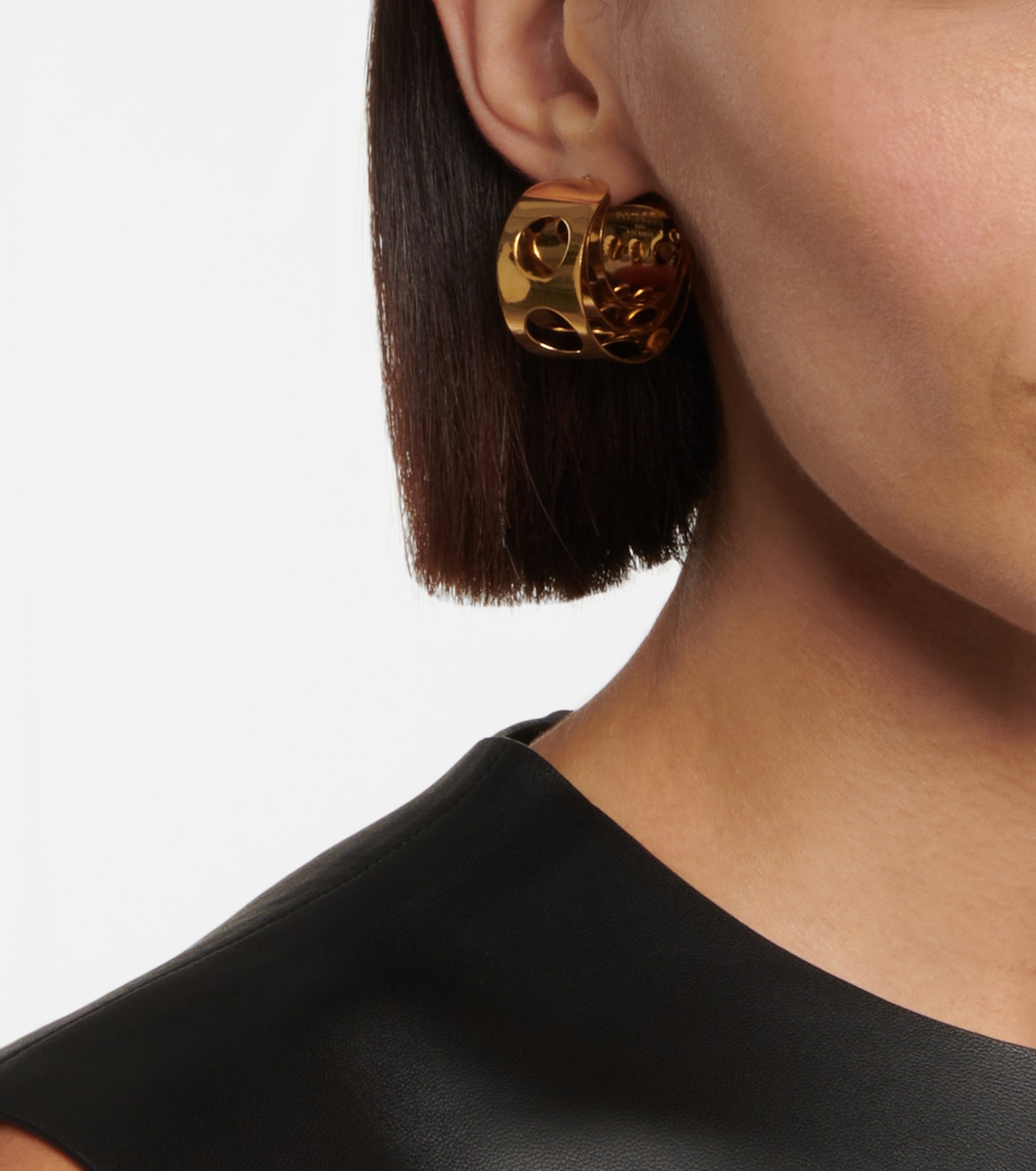Cutout hoop earrings - 6