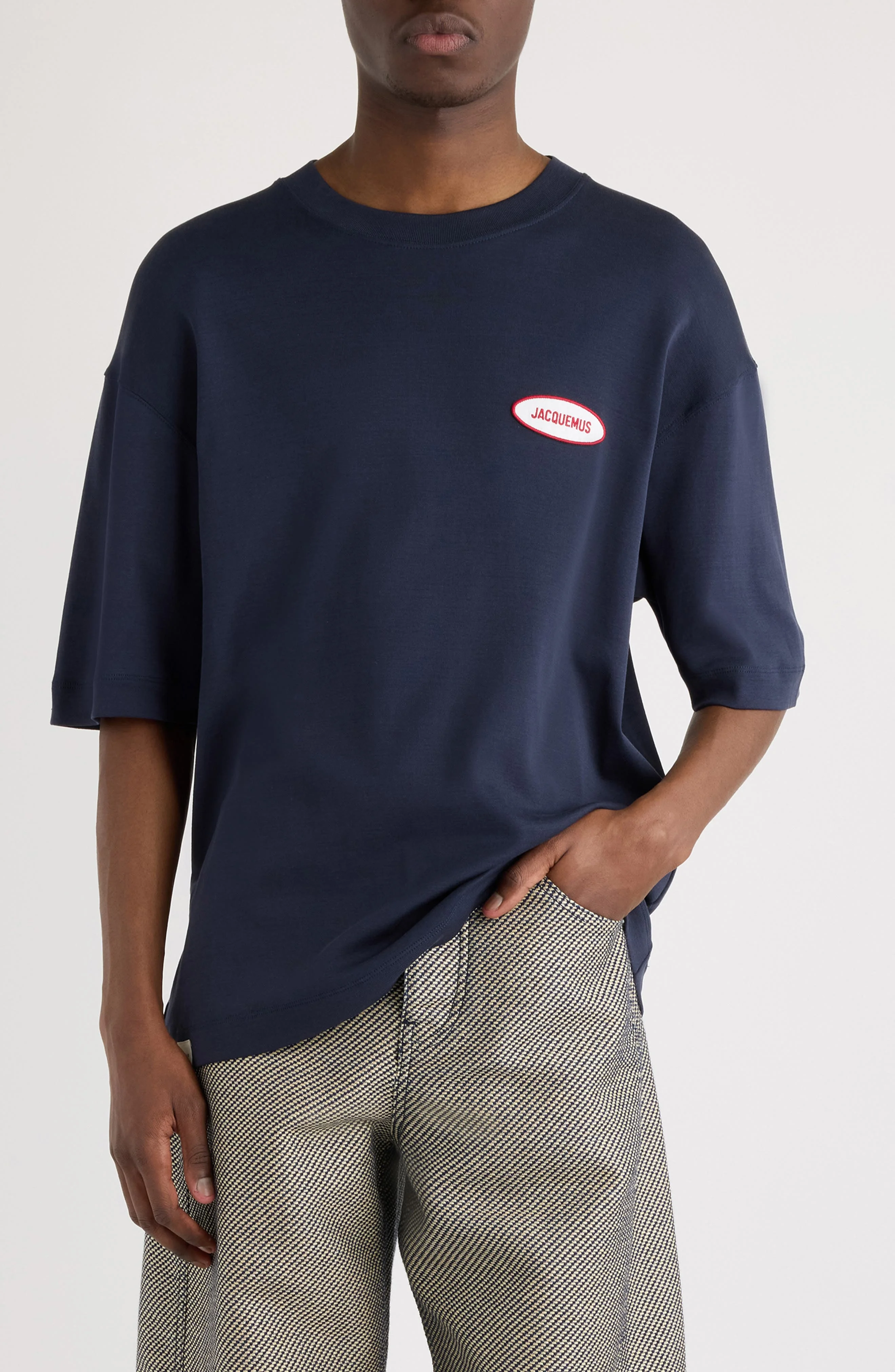 Jacquemus Le-T-Shirt Stazione Logo Patch T-Shirt in Station Patch Navy at Nordstrom - 1