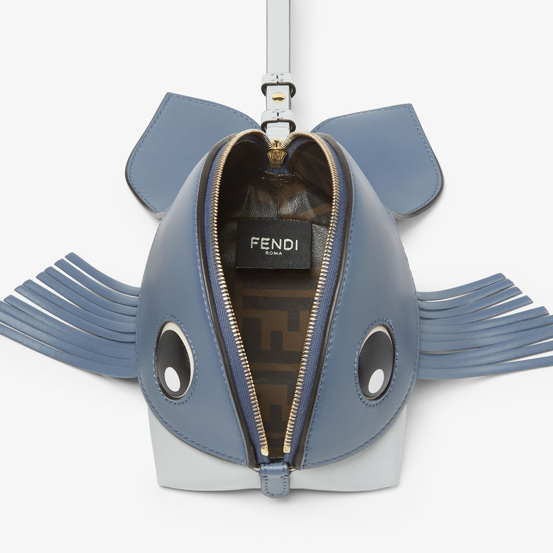 Fish-shaped Toiletry Case 4