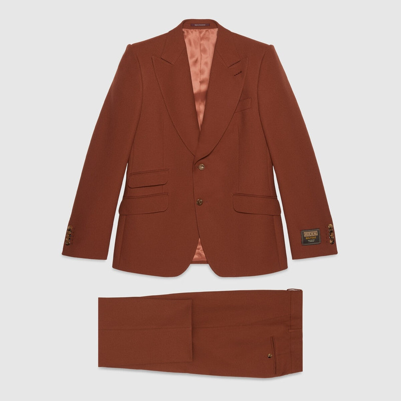 Fluid drill formal suit 1