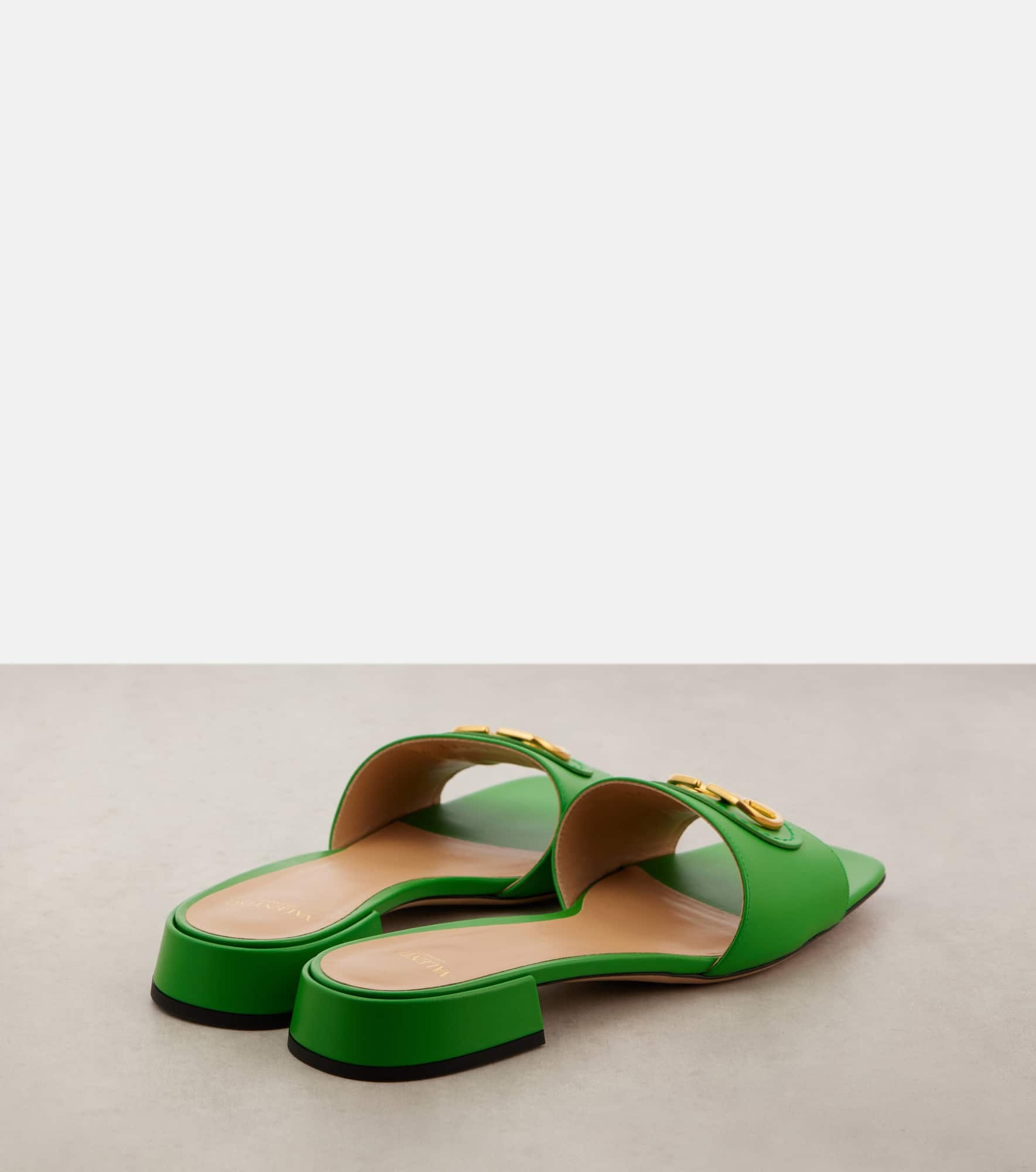 VLogo Signature leather slides - 2