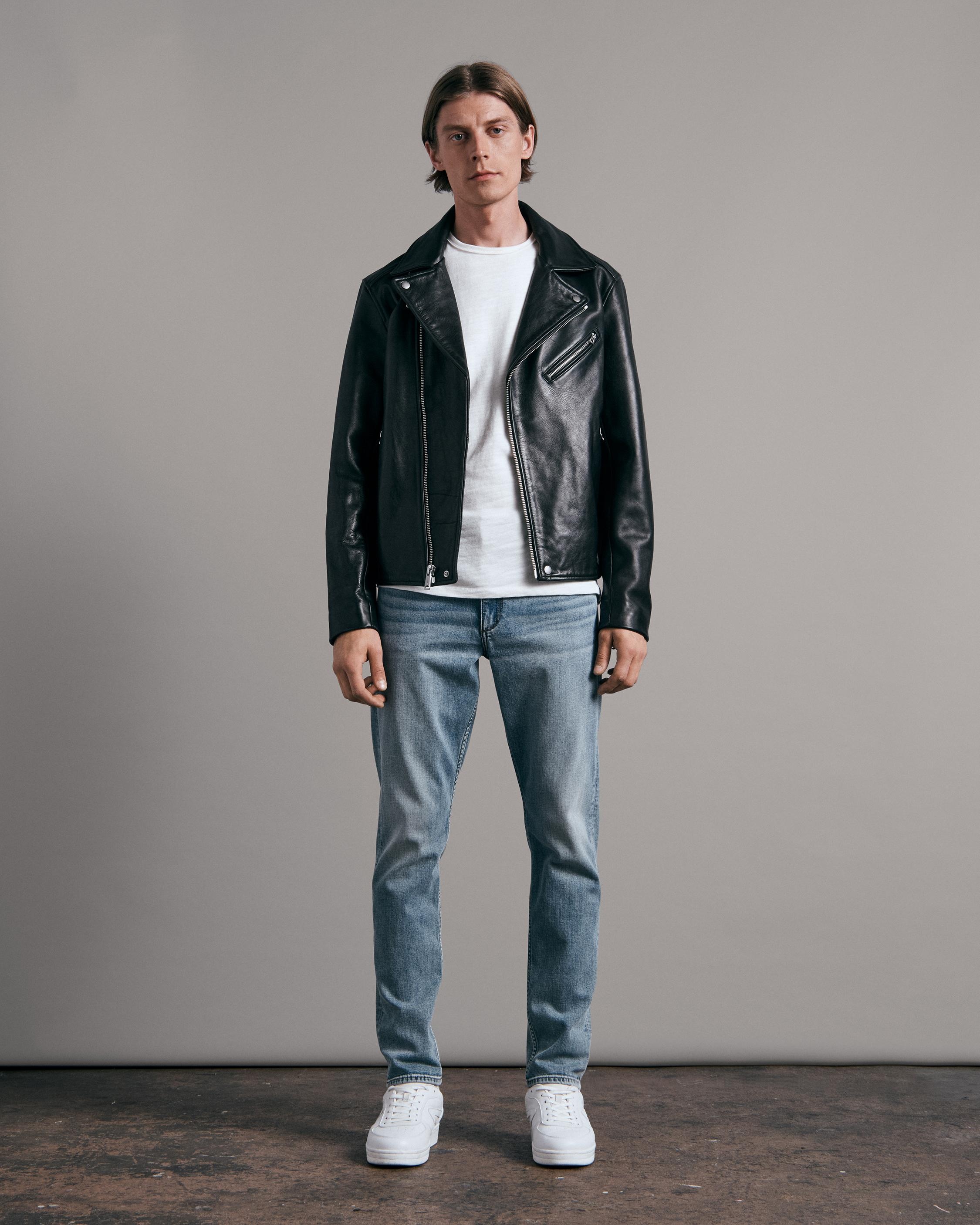 Fit 2 - Rutland
Slim Fit Mid Indigo Authentic Stretch Jean - 2