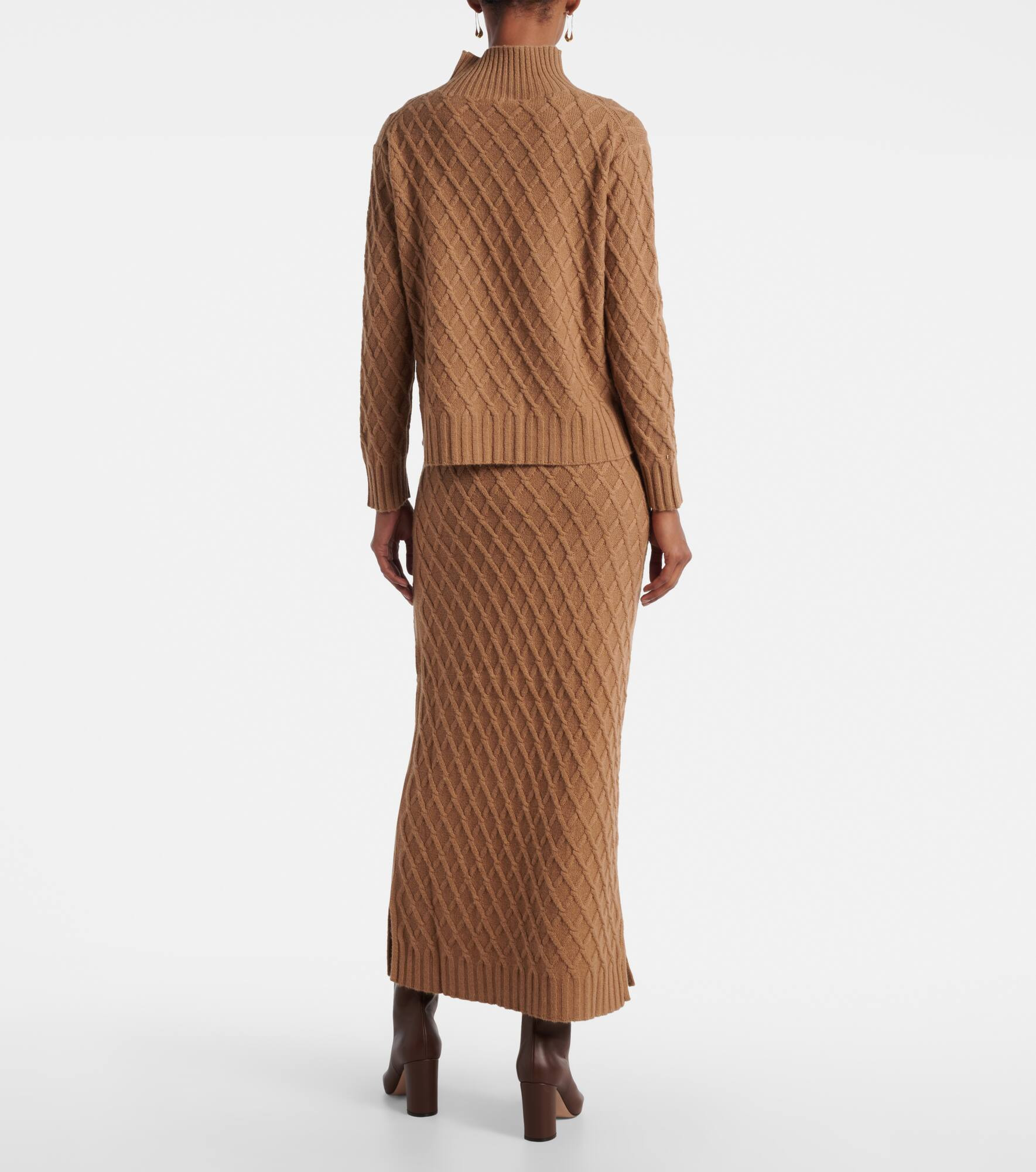 Camel hair turtleneck sweater - 3