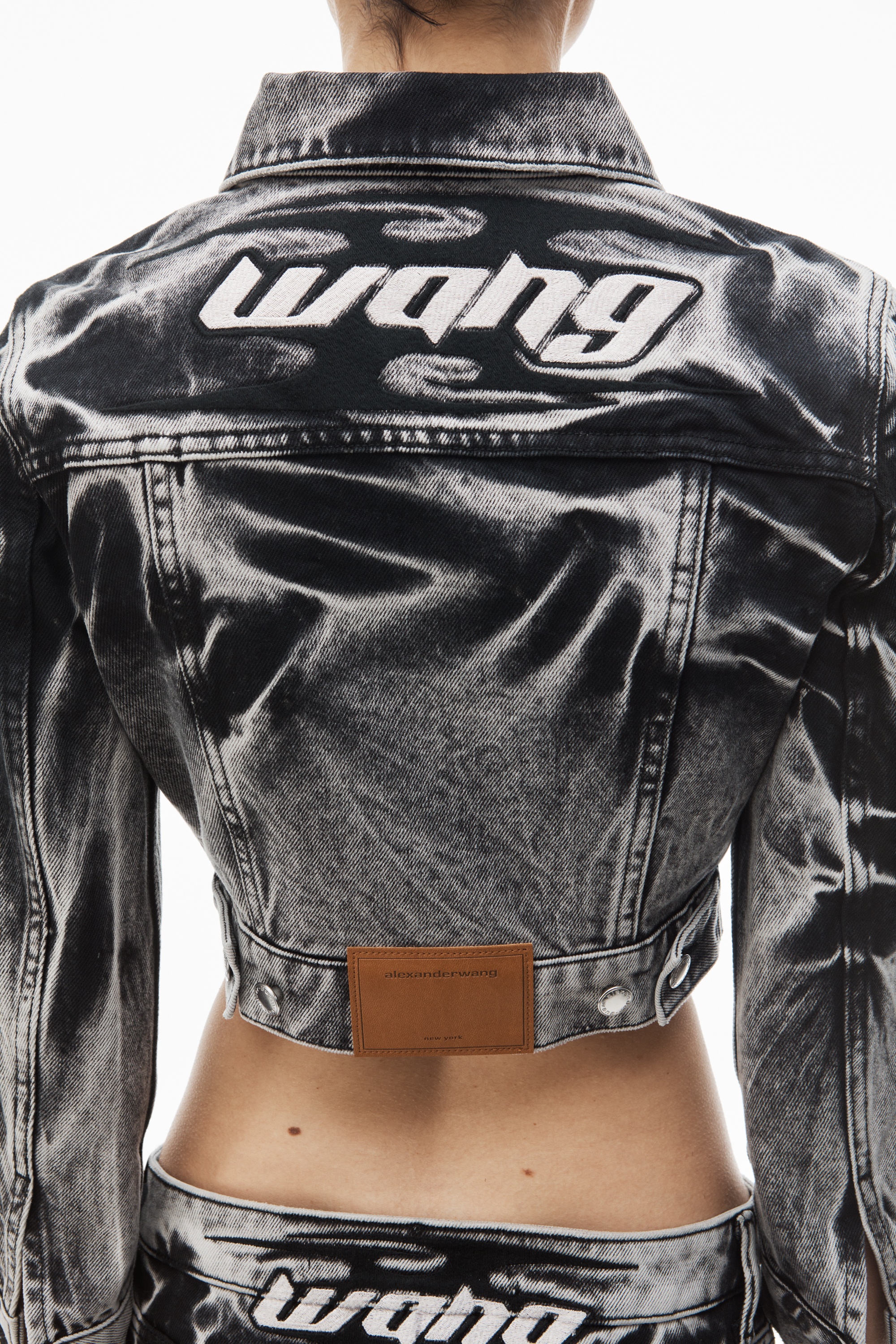 blade logo-embroidered shrunken trucker jacket in cotton denim - 6