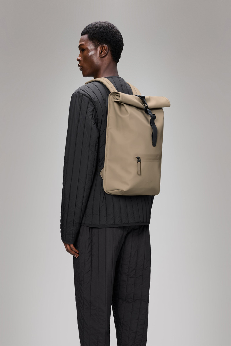 RAINS Rolltop Rucksack outlook