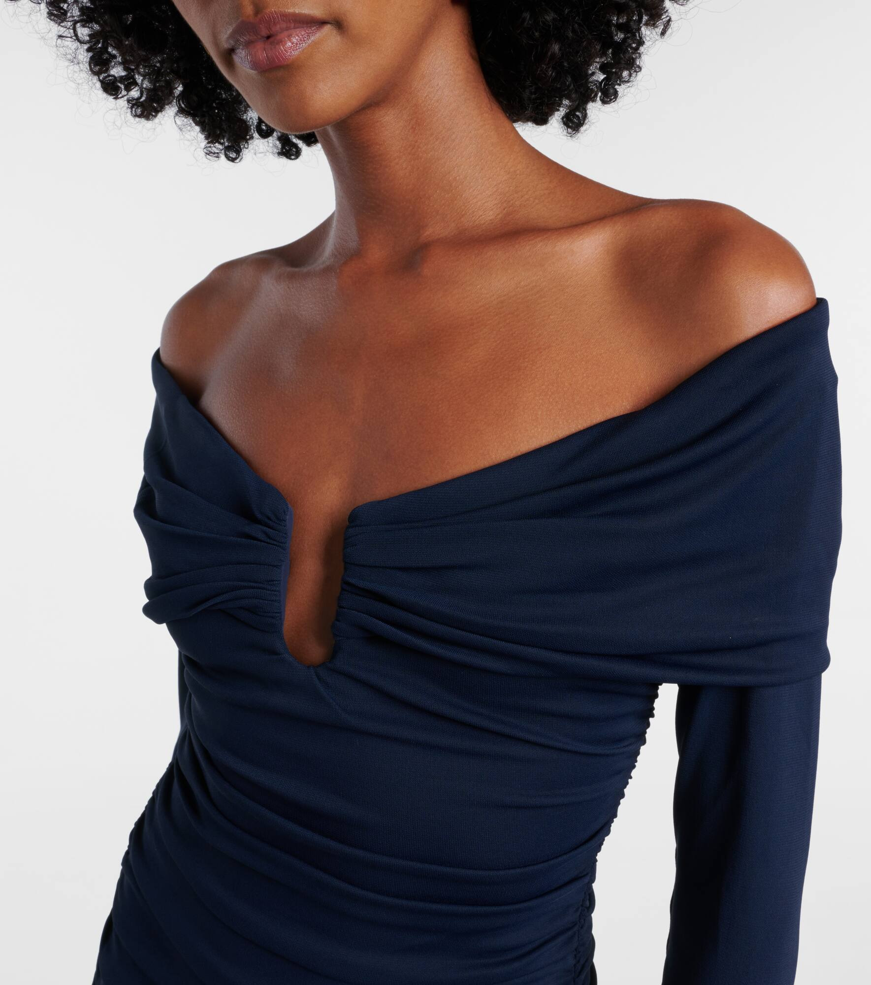 Off-shoulder ruched midi dress - 4