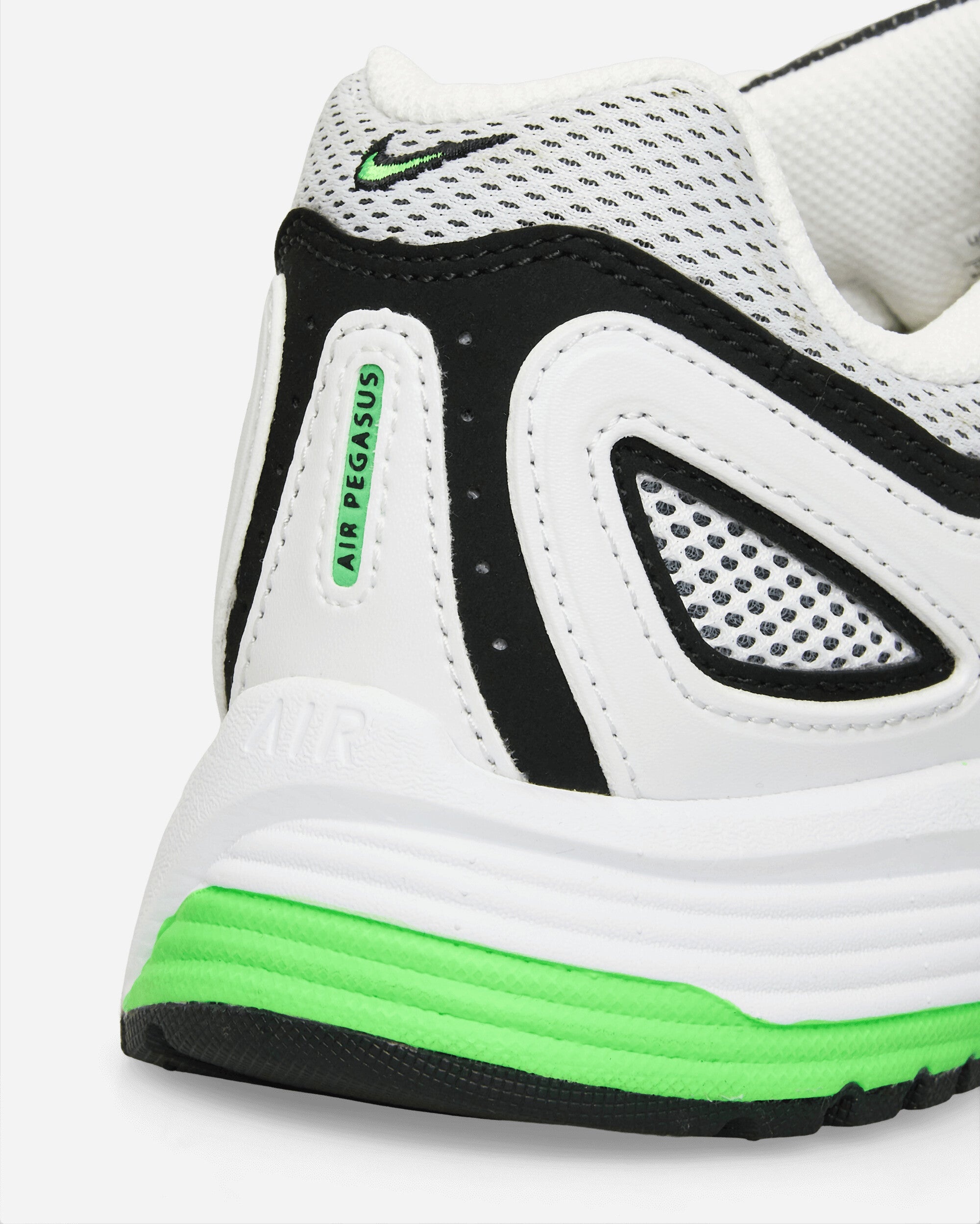 Air Pegasus 2005 Sneakers White / Green Strike - 6