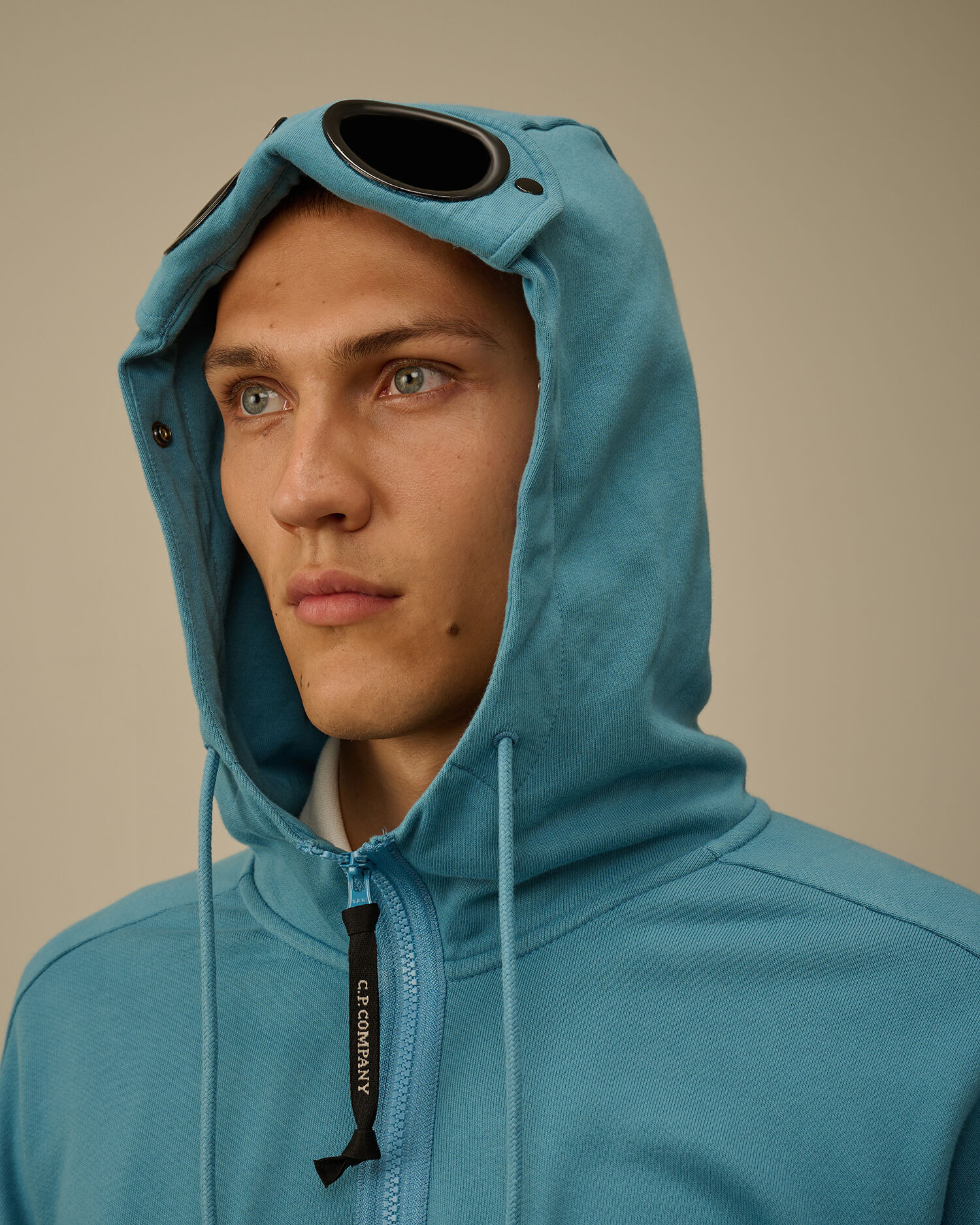 Diagonal Raised Fleece Goggle Sweatshirt - 6