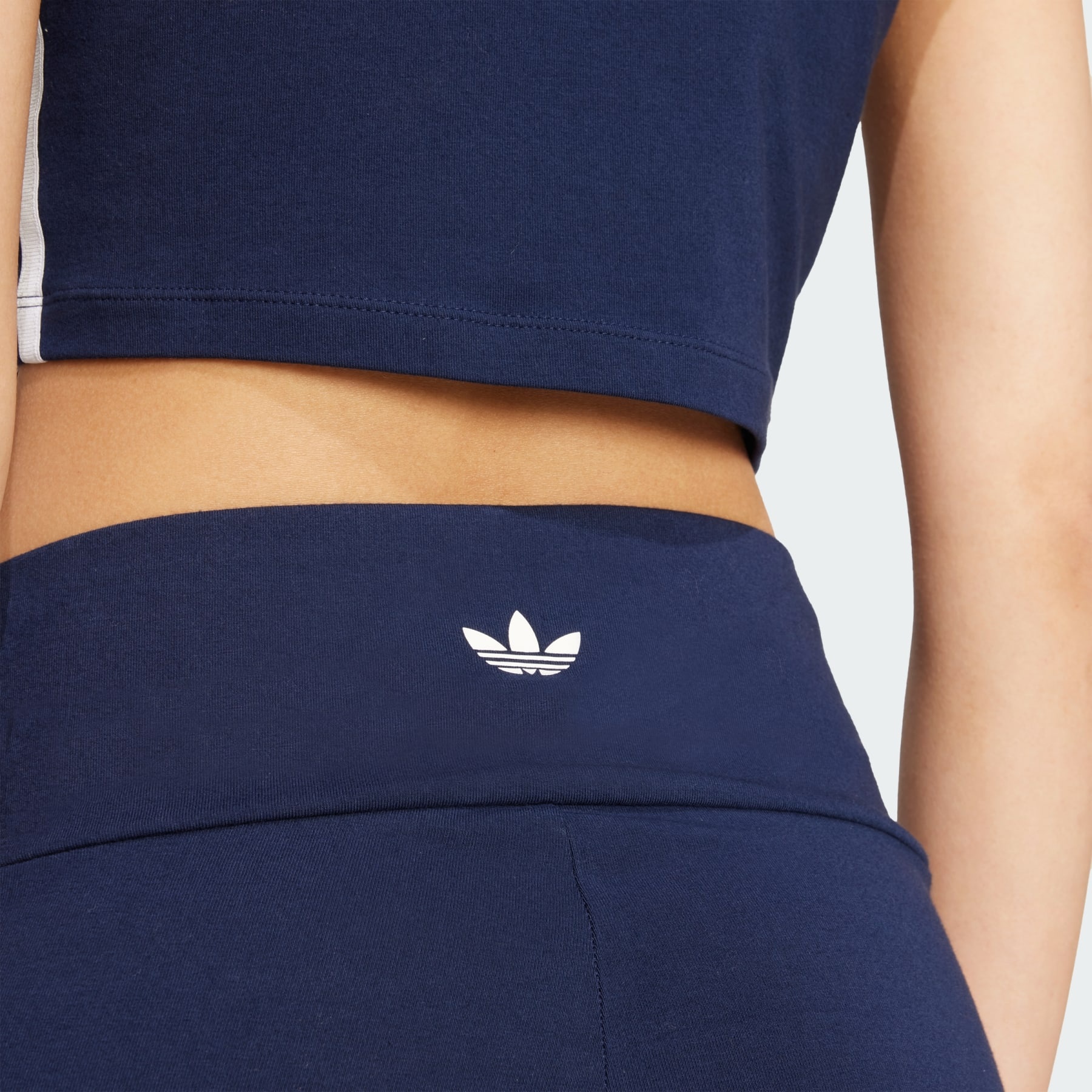Adicolor 3-Stripes Booty Shorts Co - 6