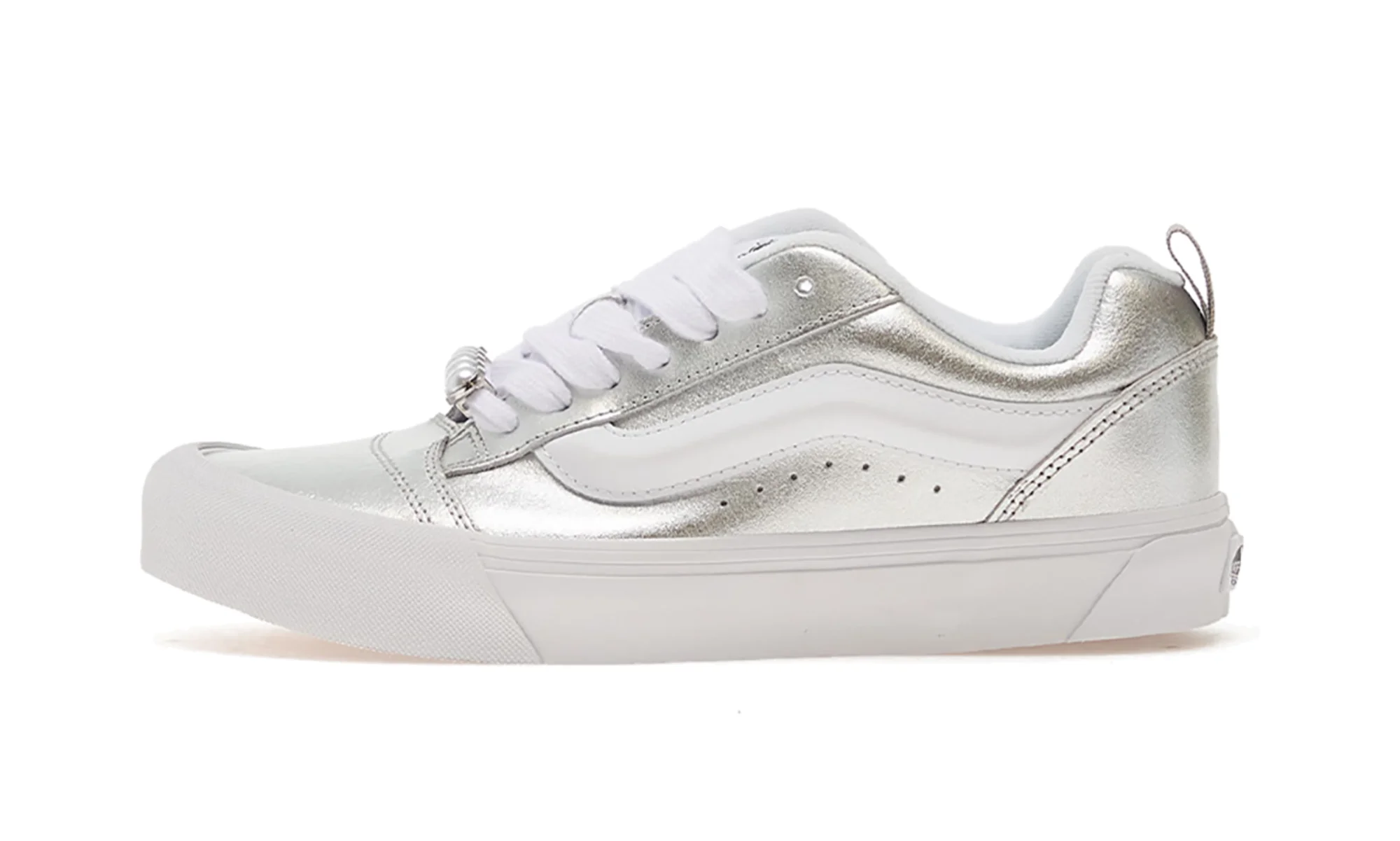 Knu Skool "Metallic Leather Silver" VN000E9XSLV1 - 1