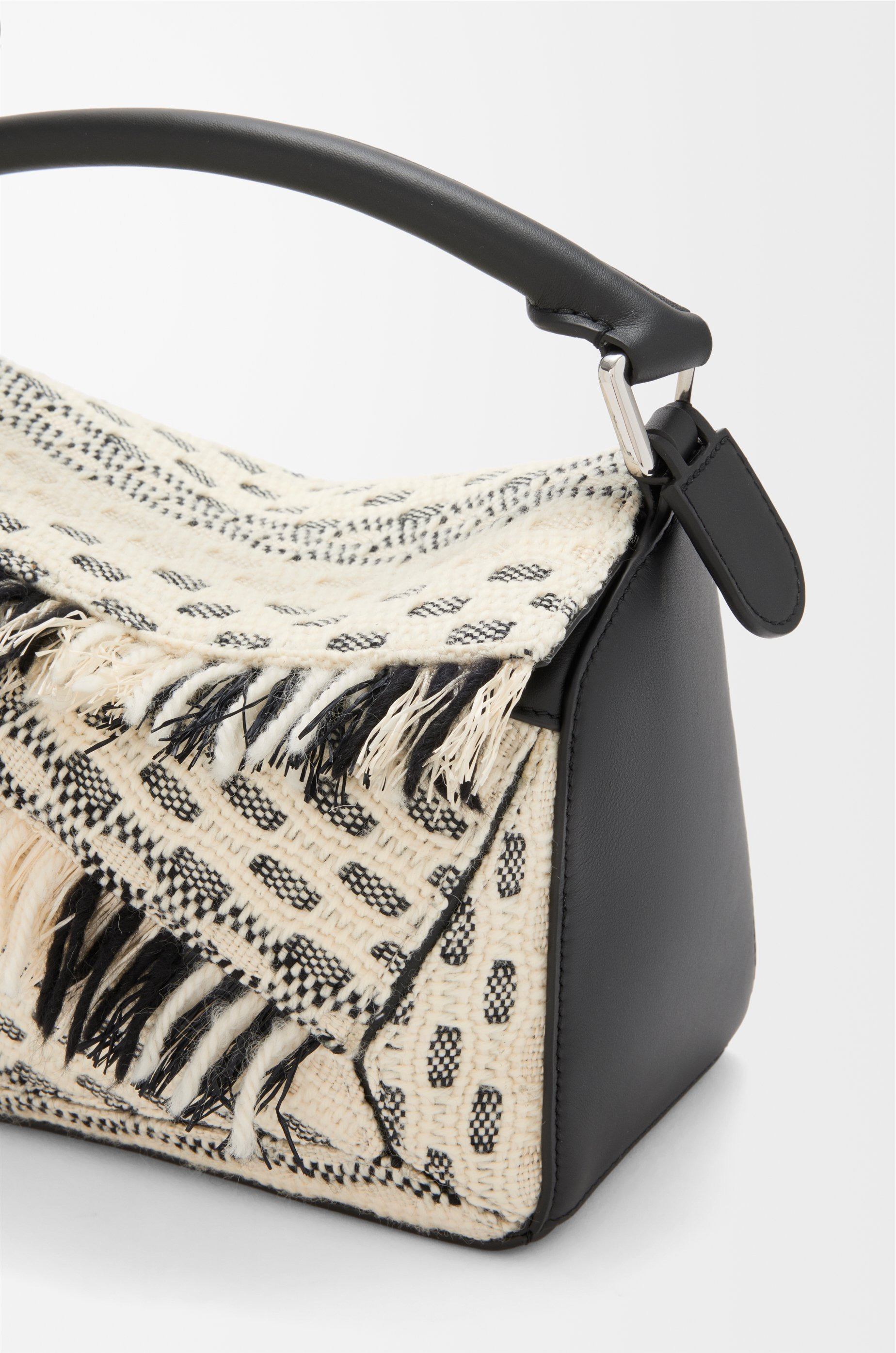 Small Puzzle bag in woven textile - 10