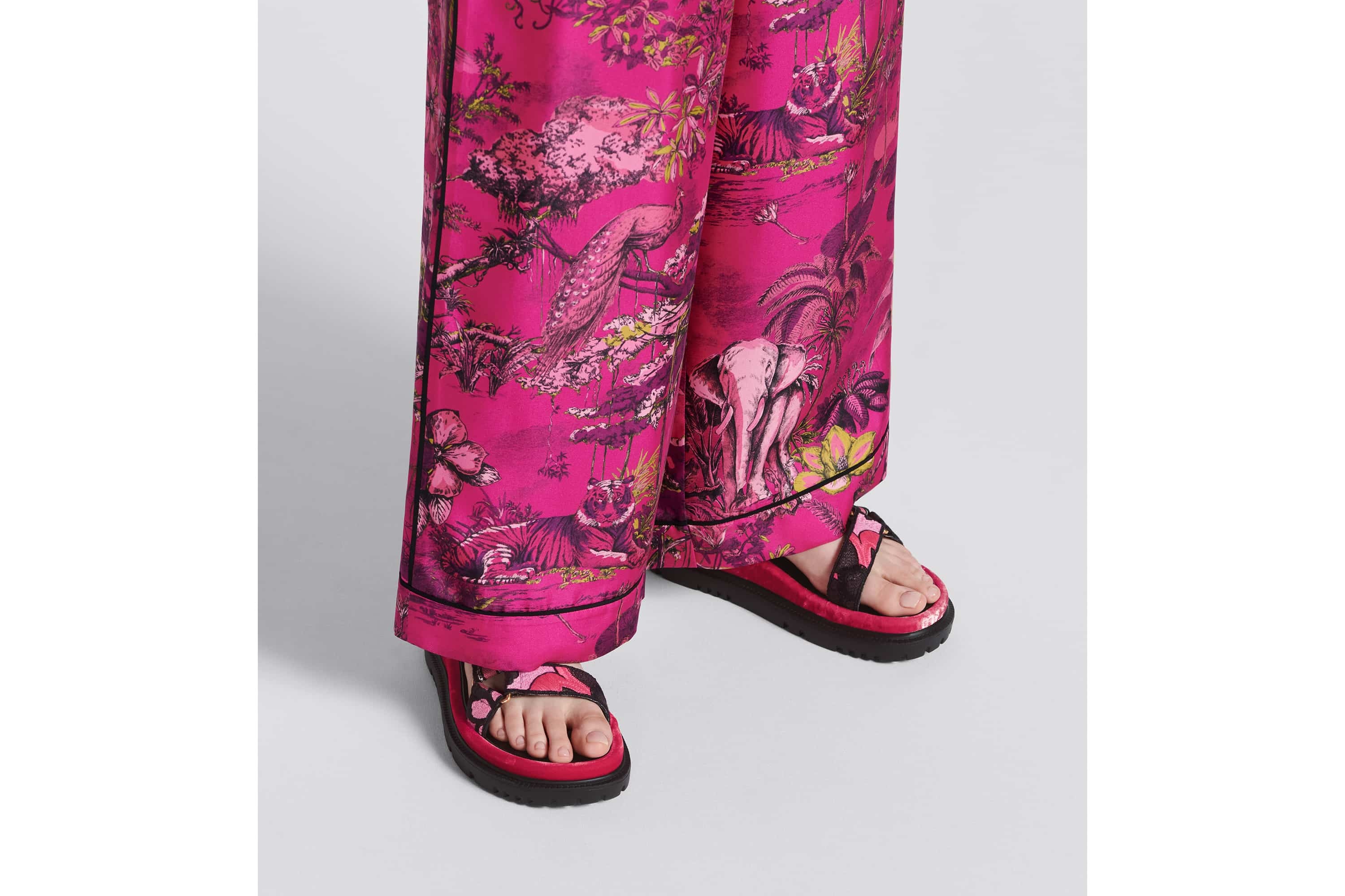 D-Wave Sandal - 7