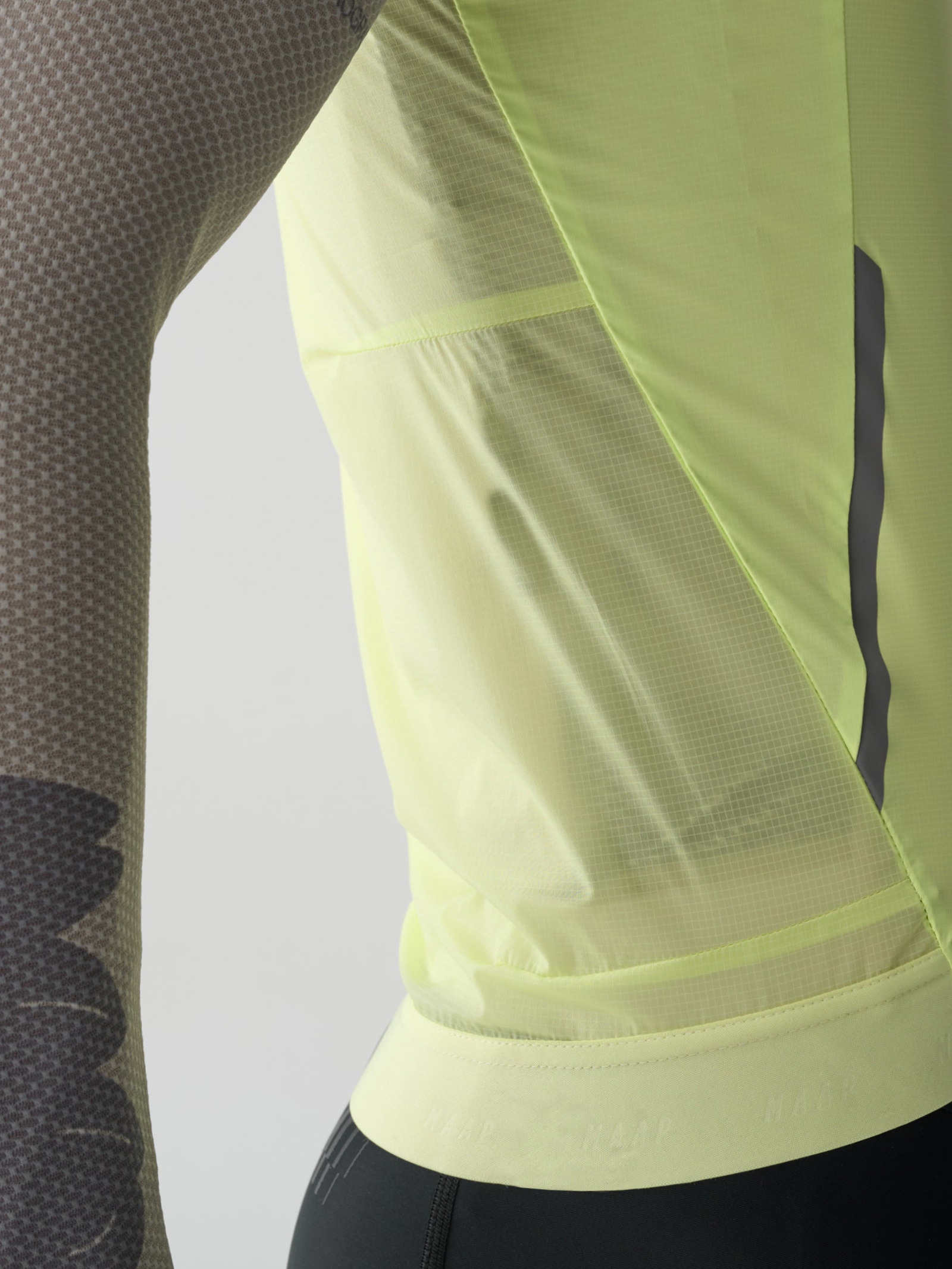 Flow Vest - 7