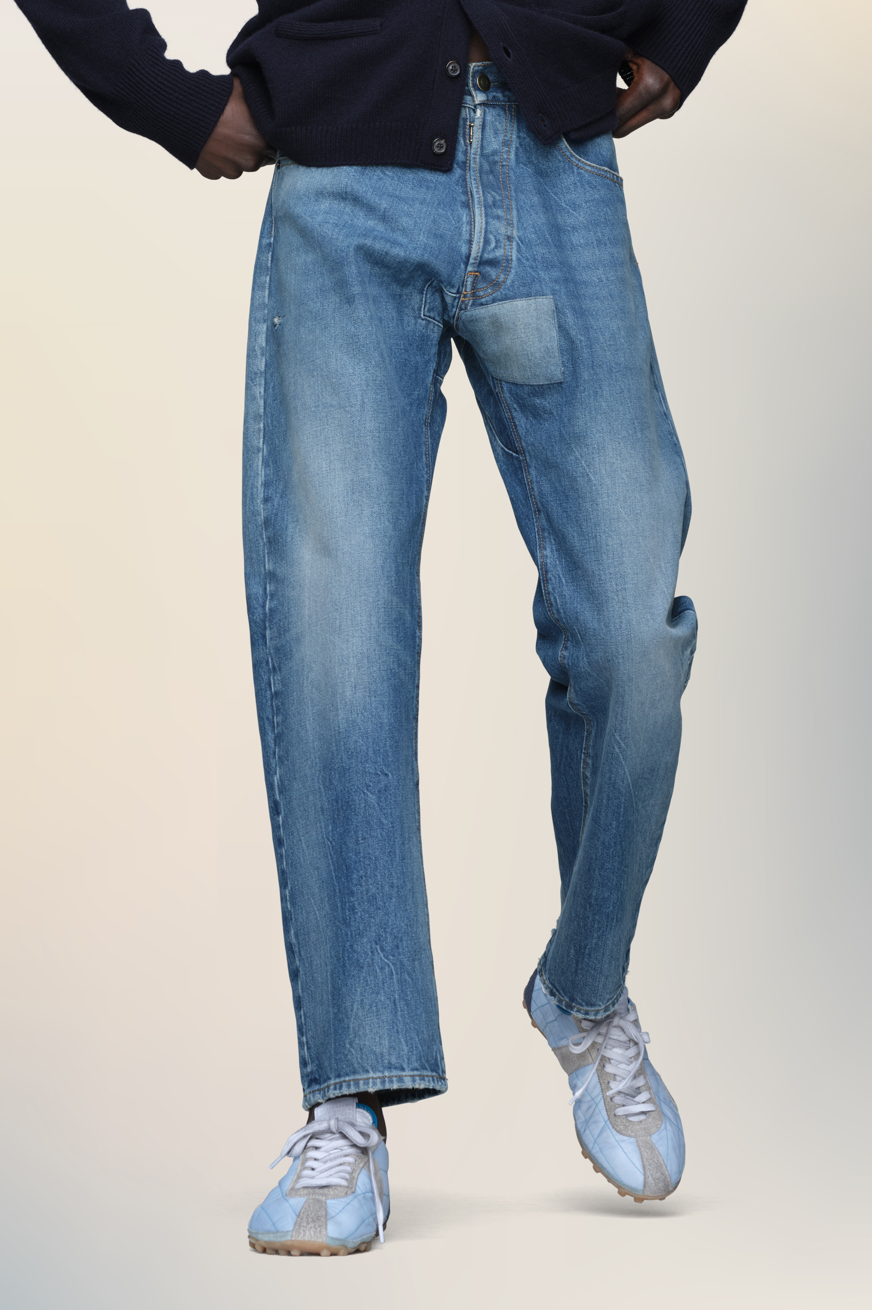 Tapered leg jeans - 3