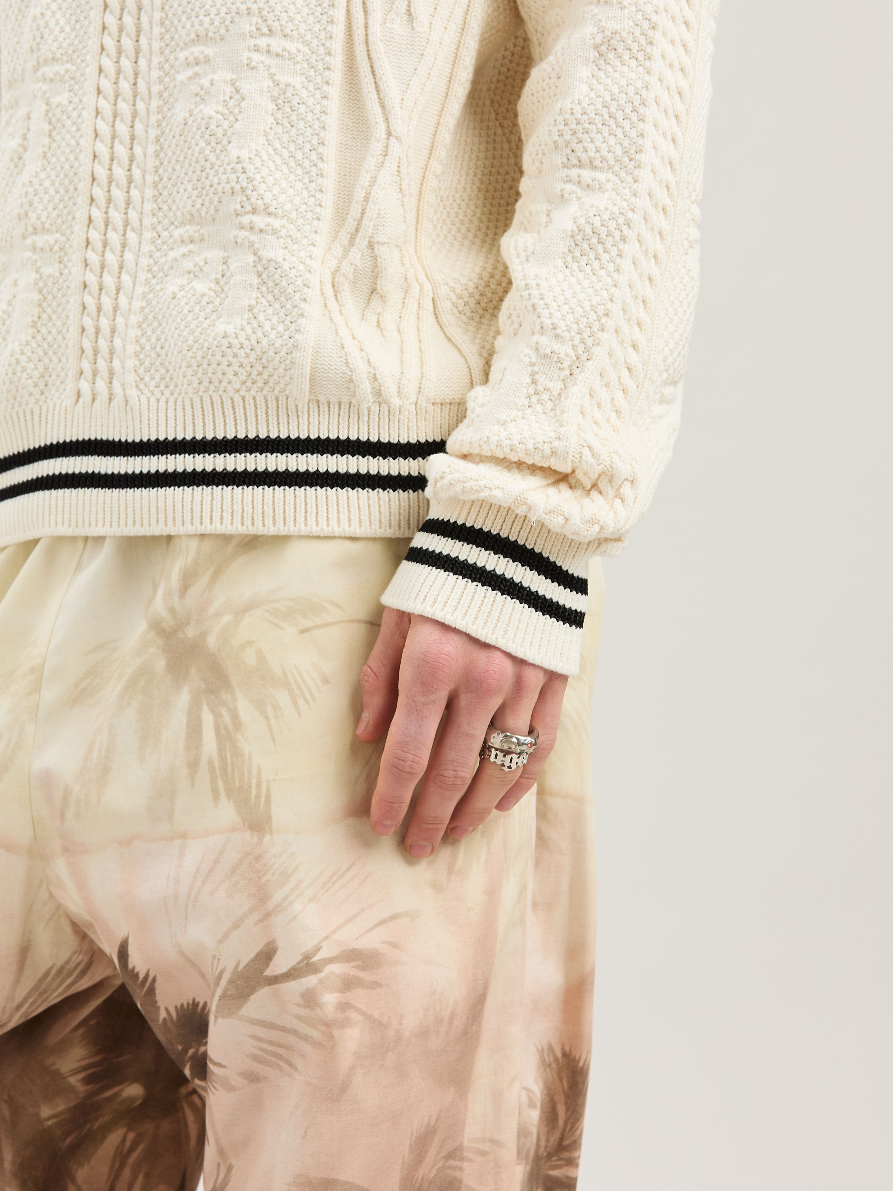 Curved logo cable sweater - 6