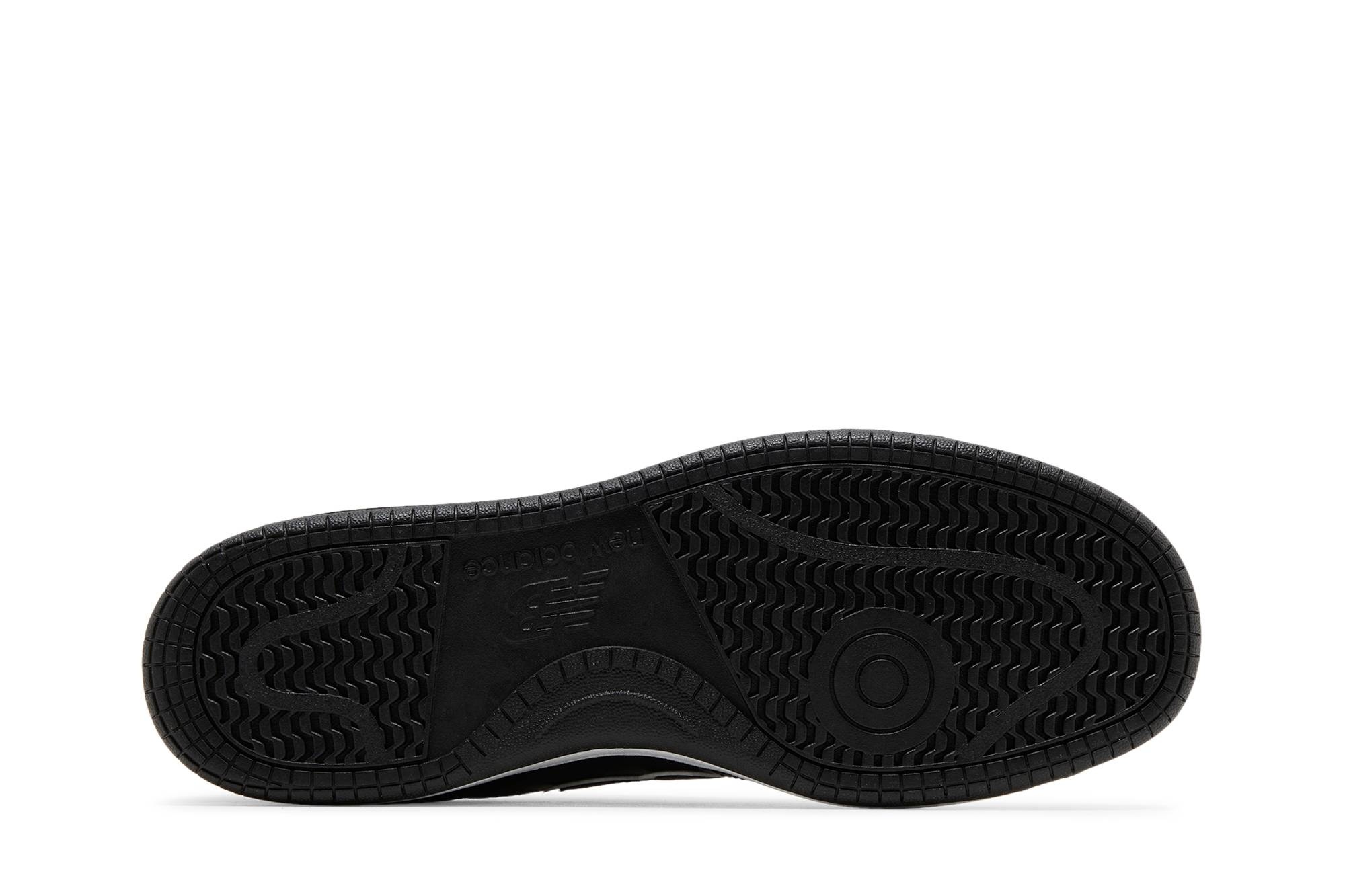 480 'White Black' - 4