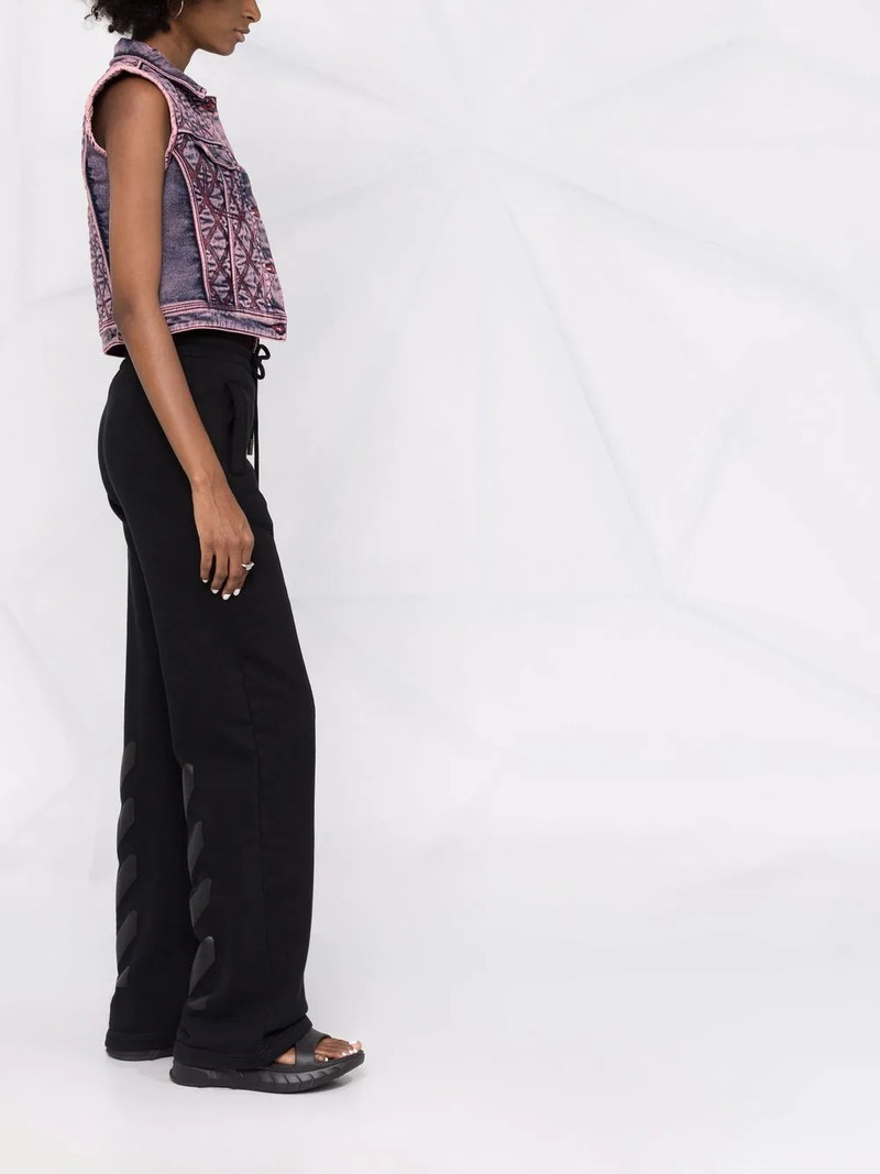 contrast-stitching cropped vest 4