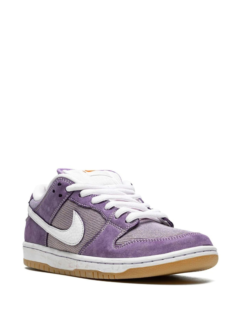 Nike SB Dunk Low Pro sneakers outlook
