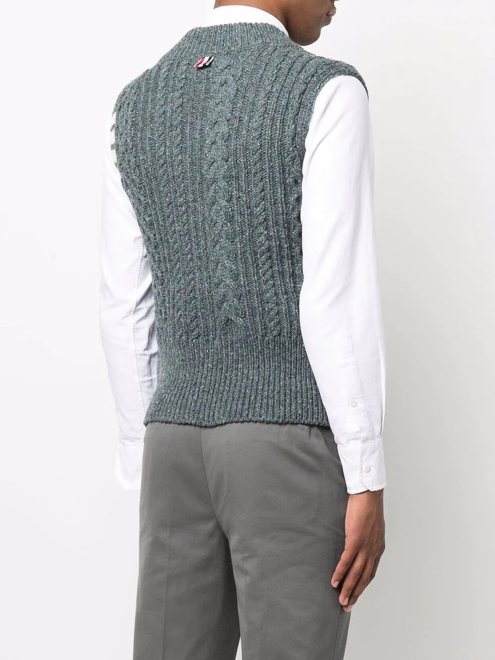 cable-stitch V-neck sleeveless vest - 4