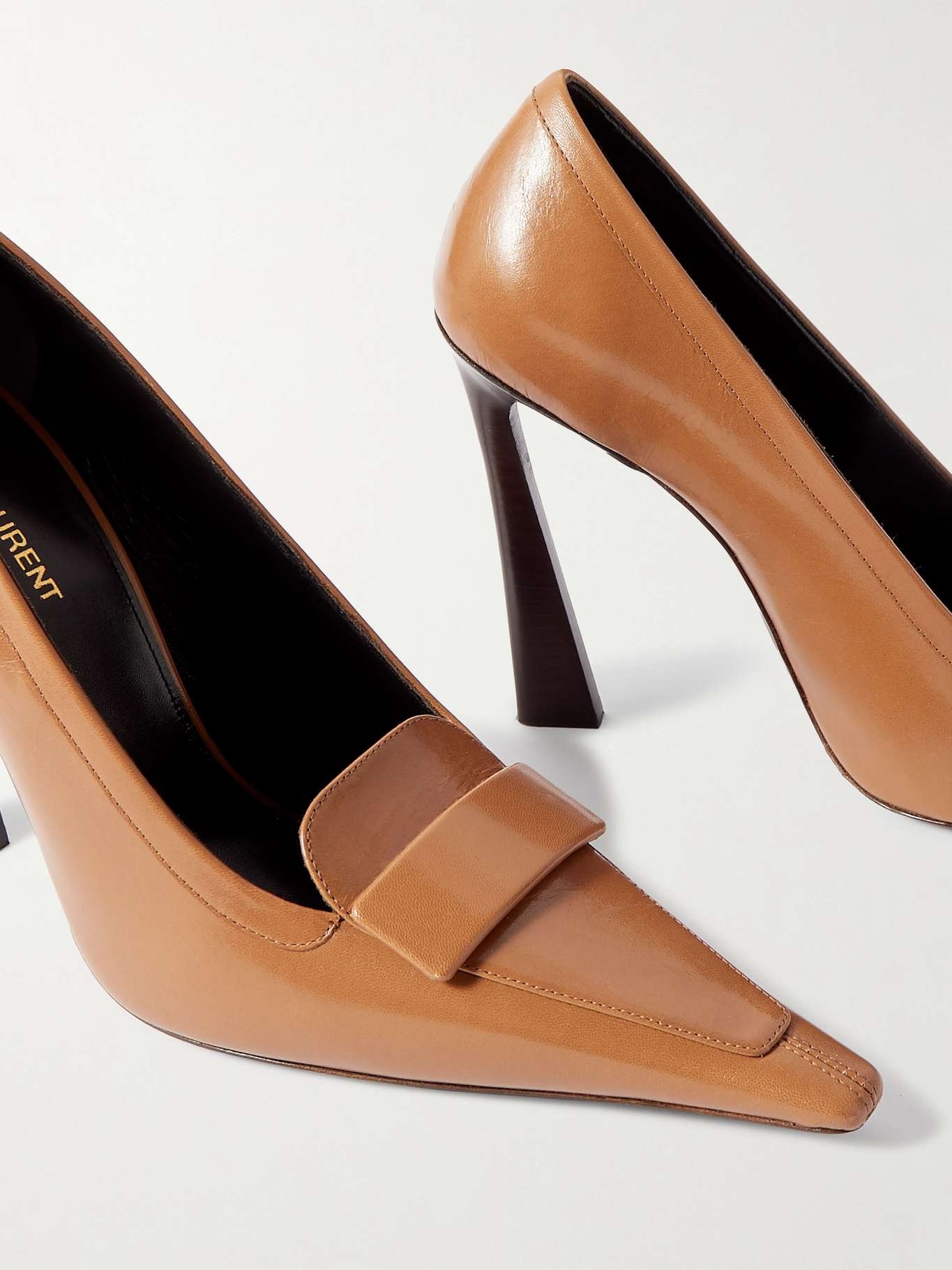 Glossed-leather point-toe pumps - 4